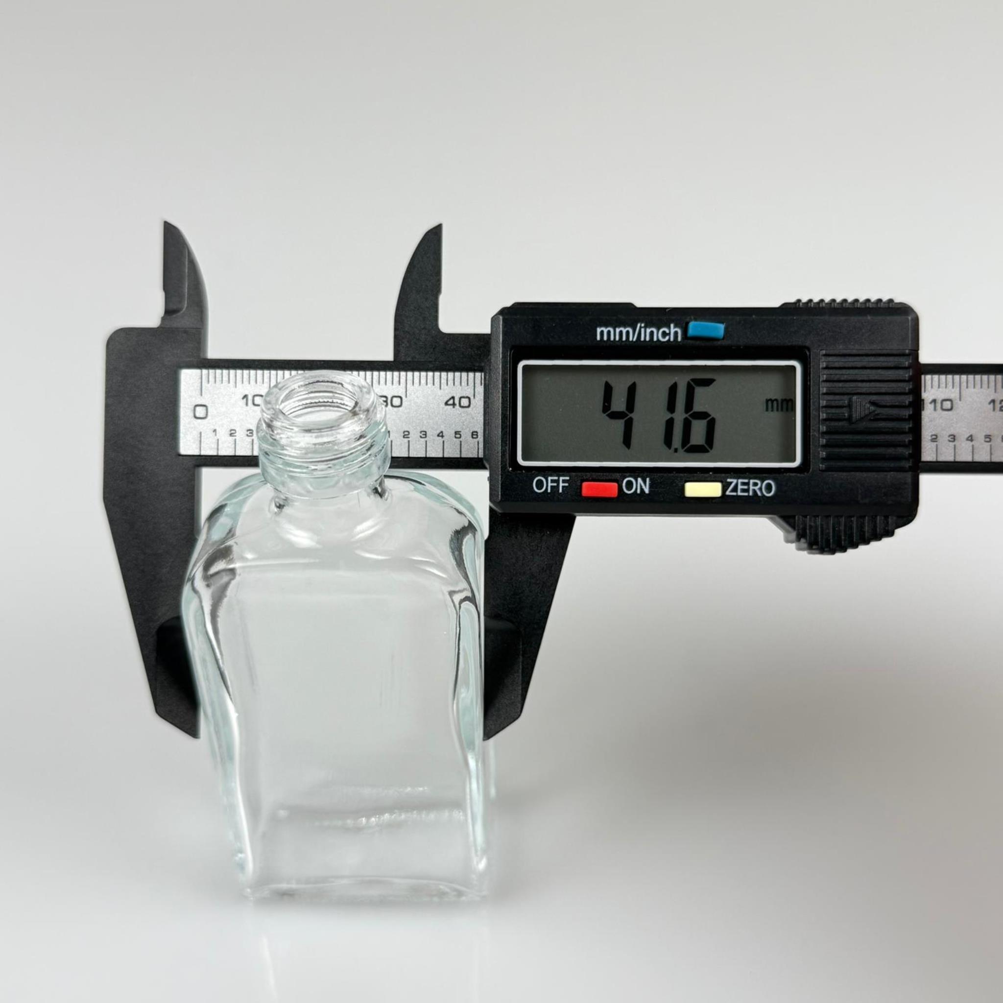 40 CC YASSI DİKDÖRTGEN CAM ŞİŞE - 18 MM AĞIZ - 40 ML PRESTİJLİ ŞİŞE