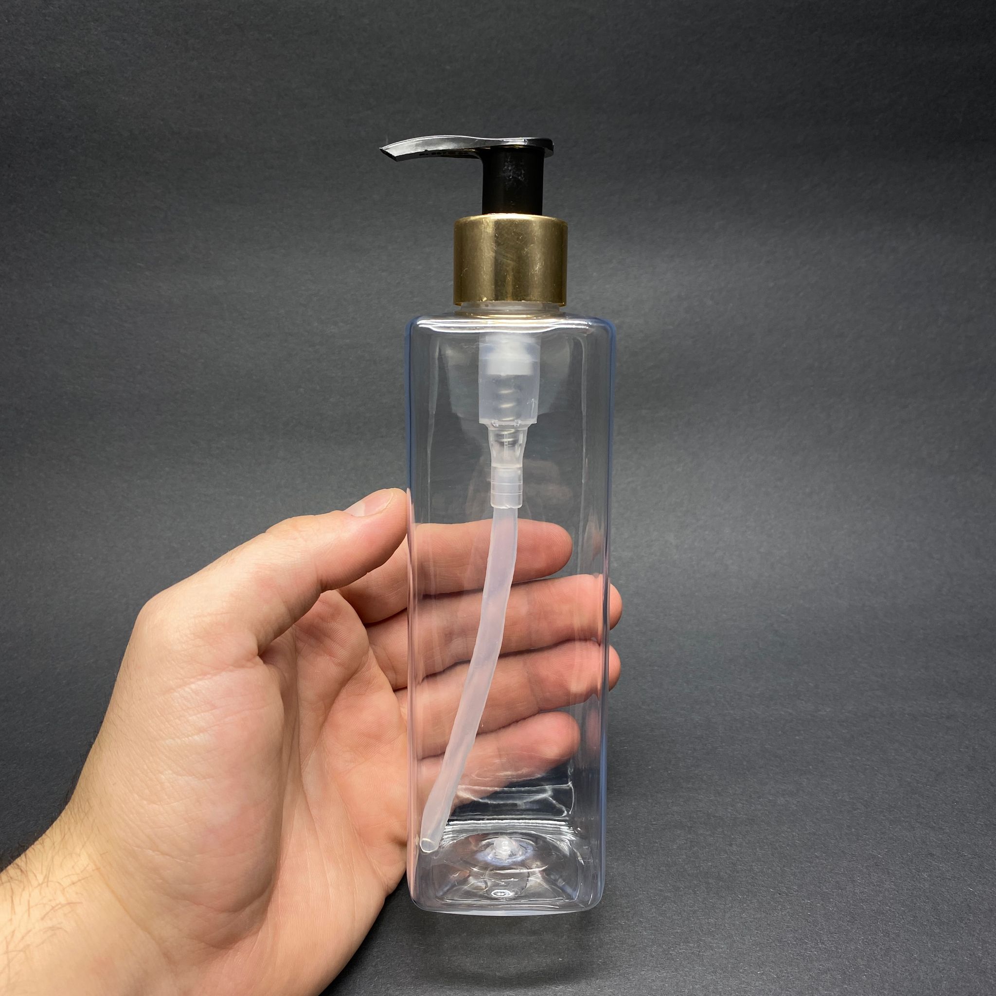 300 CC KARE PET ŞİŞE (31 GR) - GOLD POMPALI - 300 ML KÖŞELİ PLASTİK ŞİŞE