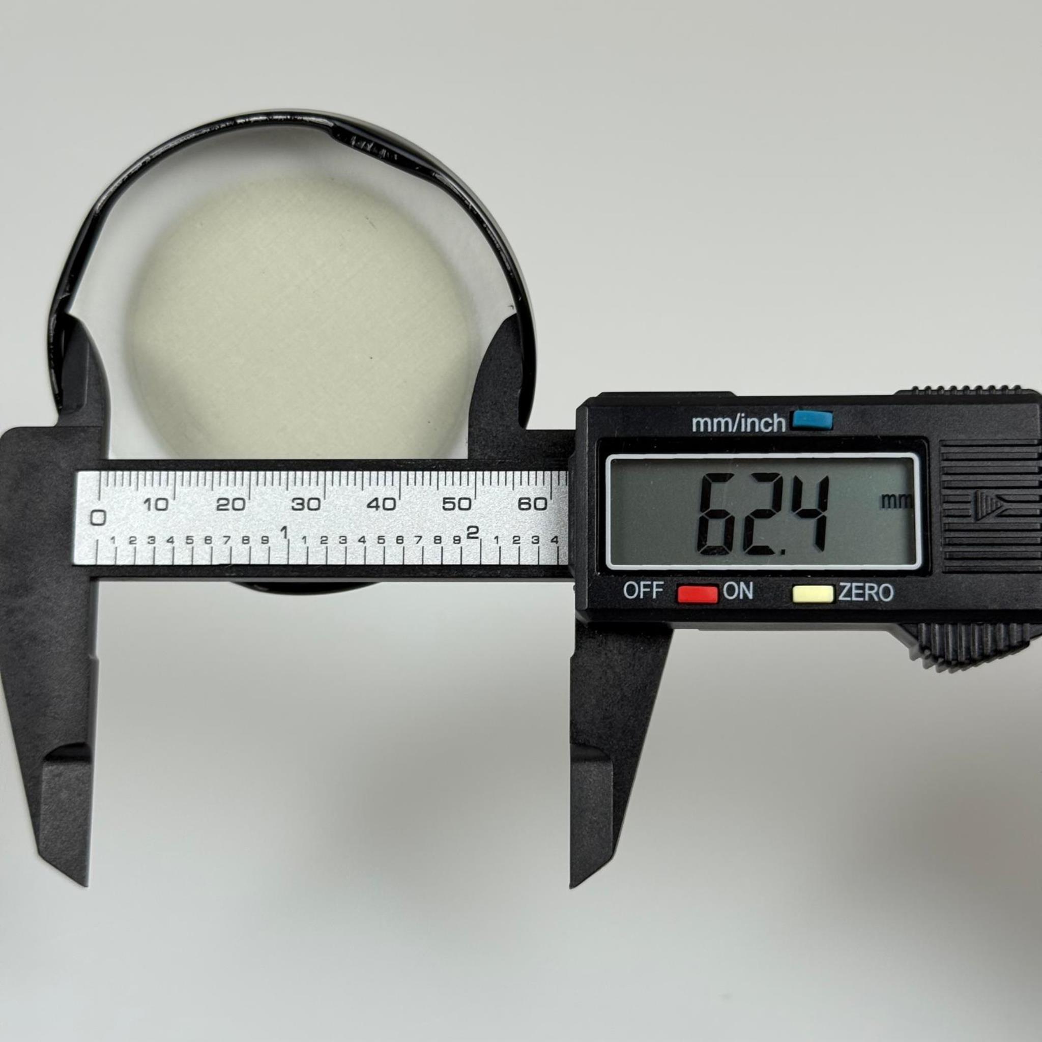 63 MM TWİST-OFF SİYAH METAL KAPAK