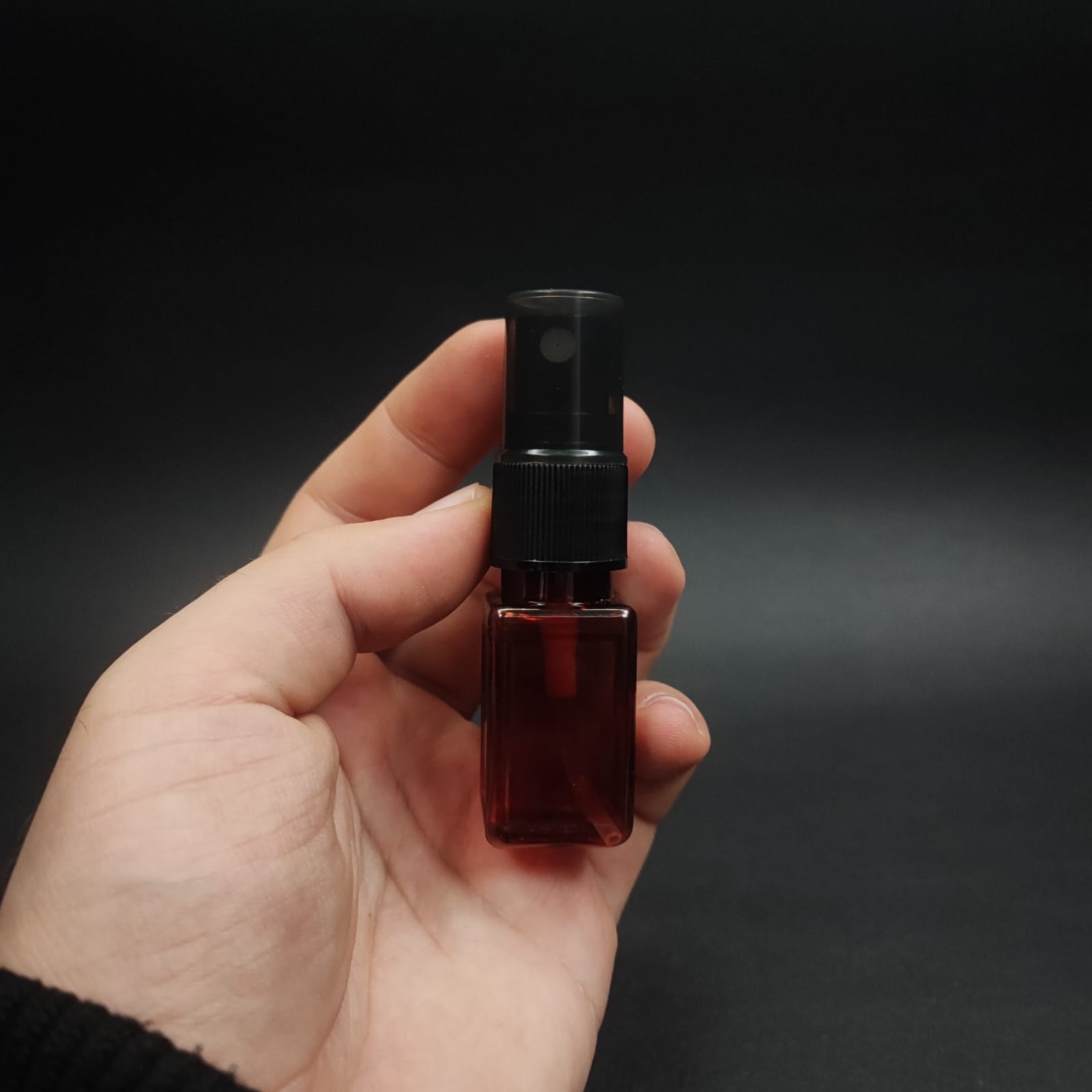 10 CC AMBER KARE PET ŞİŞE - SİYAH SPREYLİ TESTER 10 ML PLASTİK ŞİŞE