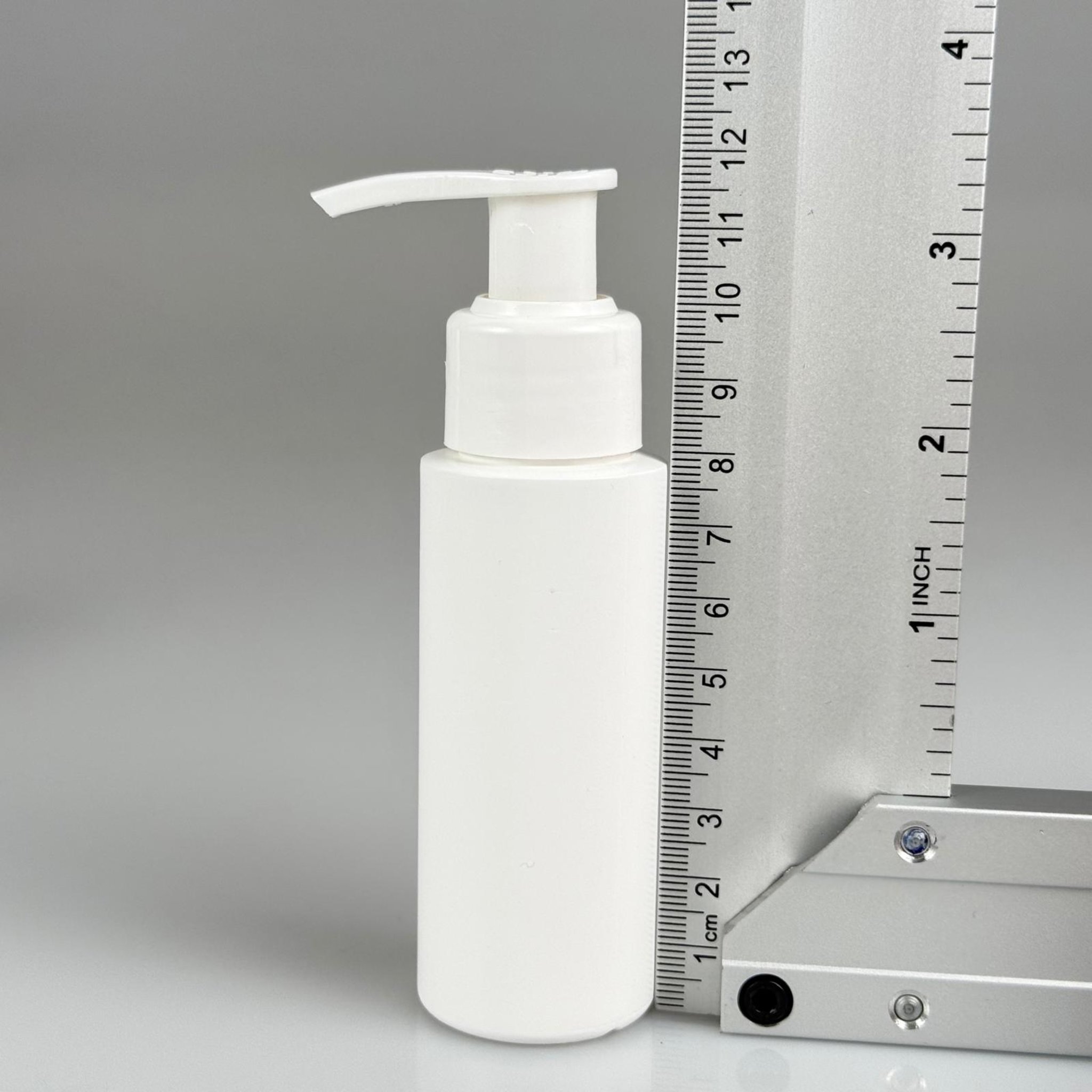 50 CC BEYAZ POLİETİLEN PLASTİK ŞİŞE - BEYAZ POMPALI - 50 ML POMPALI PLASTİK ŞİŞE