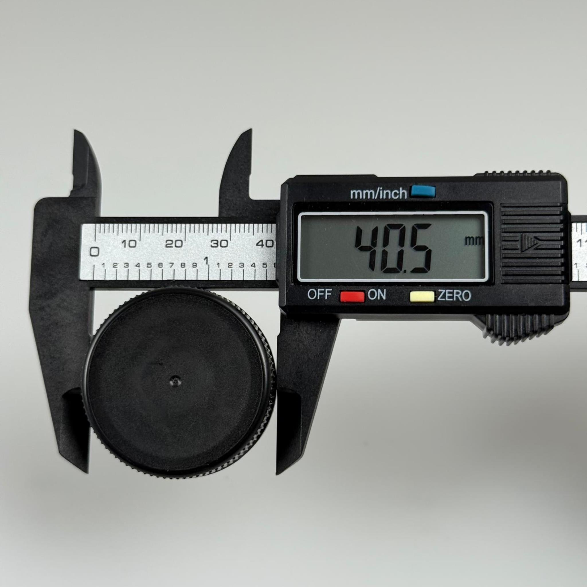 38 MM VİDALI KİLİTLİ PLASTİK KAPAK SİYAH - SU PETİ KAPAĞI - KİLİTLİ