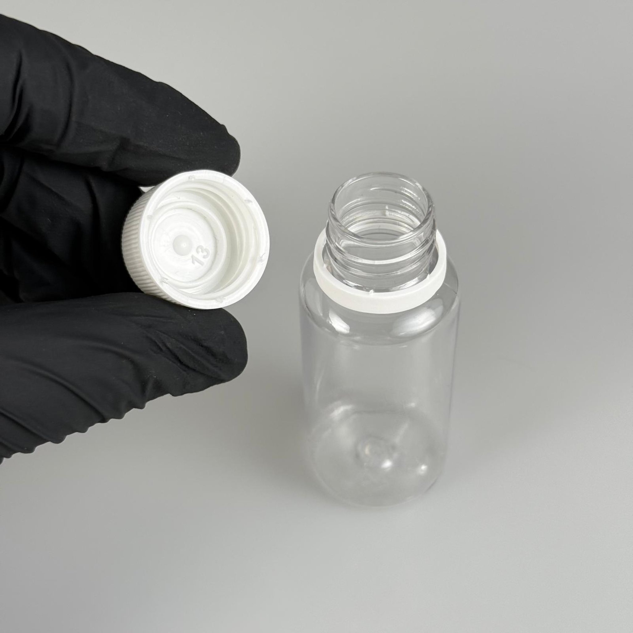 30 CC PET SHOT ŞİŞESİ (8 GR)  - KİLİTLİ BEYAZ KAPAKLI KOLAJEN ŞİŞESİ - 30 ML PLASTİK ŞİŞE - ŞEFFAF