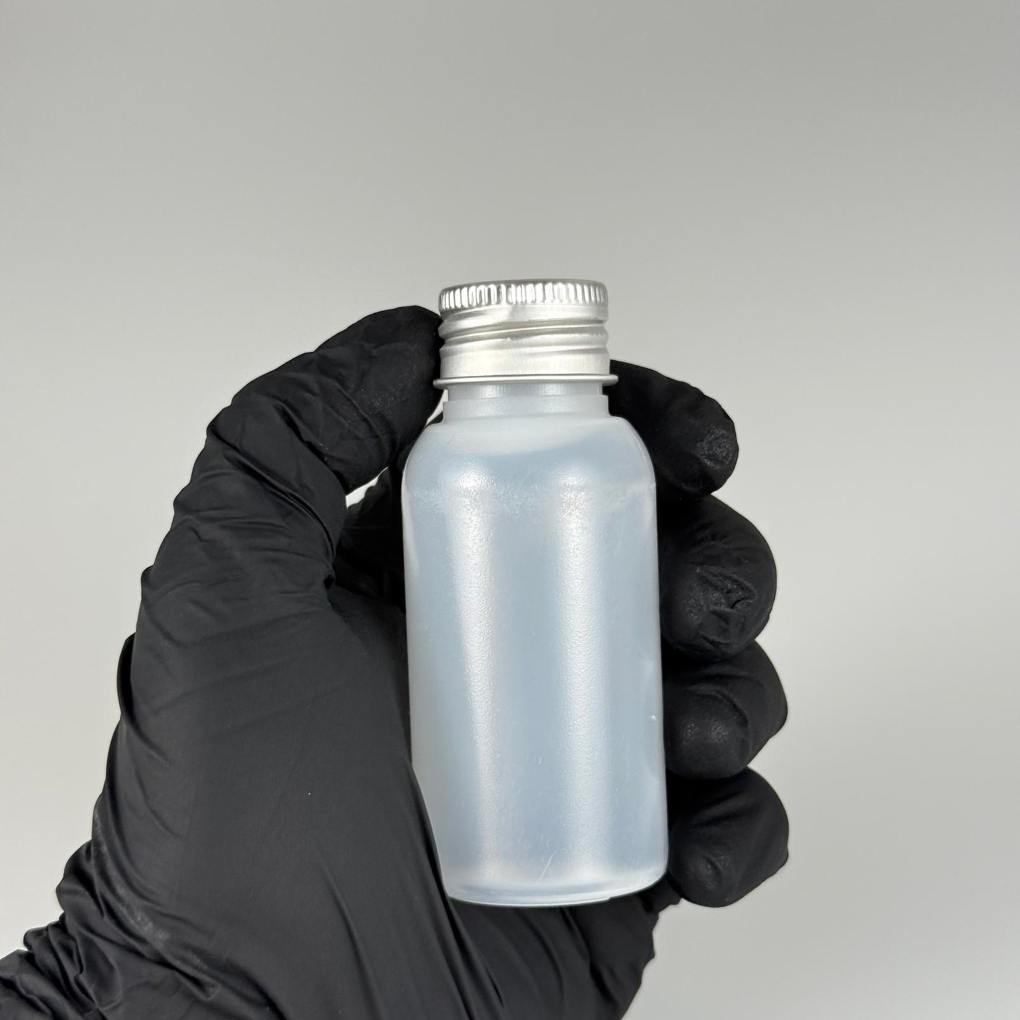 50 ML SIKILABİLİR YUMUŞAK POLİETİLEN PE PLASTİK ASETON ŞİŞESİ ( 24 AĞIZ ) + KÖPÜK CONTALI GÜMÜŞ METAL ALÜMİNYUM KAPAK TAKIM - 50 cc sos, yağ, kartuş, mürekkep vb için boş şişeler