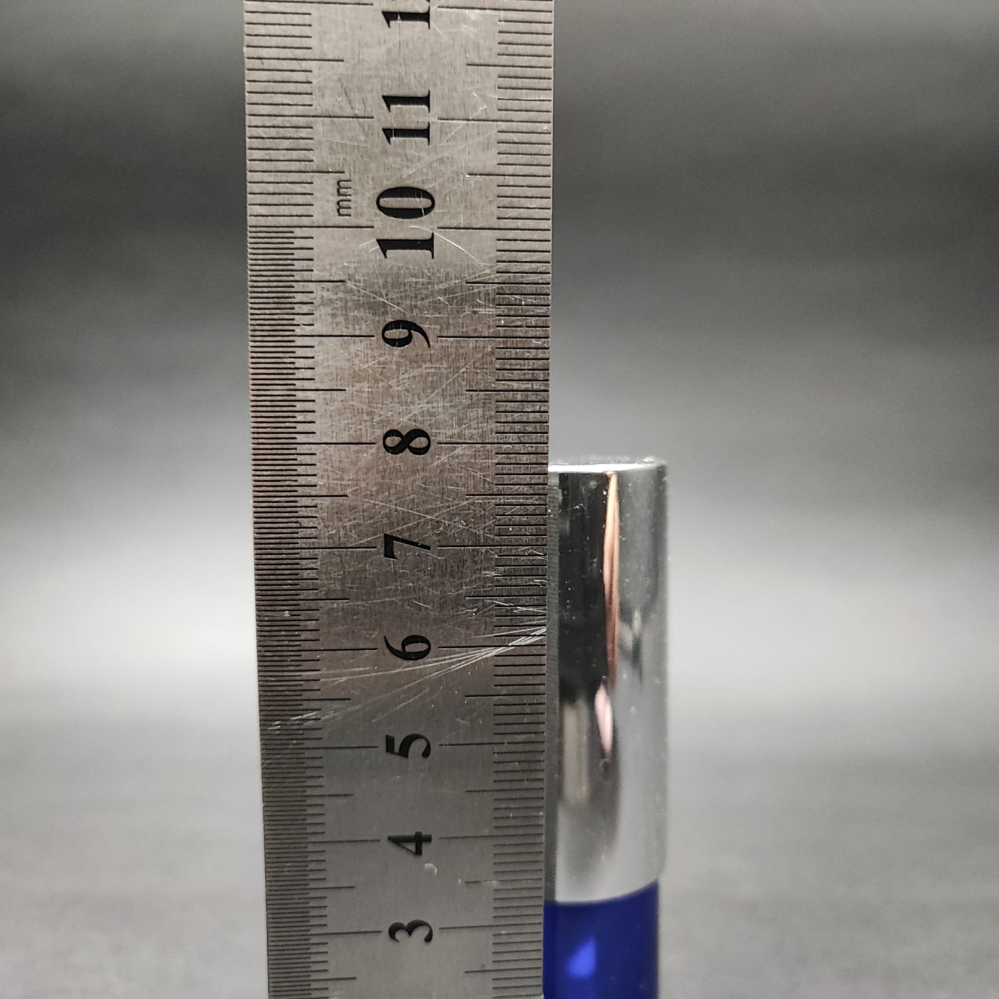 5 ML LÜKS VİDALI VALF ÇEVİRME PARFÜM ŞİŞELERİ - 5 CC MAVİ CAM ŞİŞE - GÜMÜŞ METAL SPREYLİ KAPAKLI SET