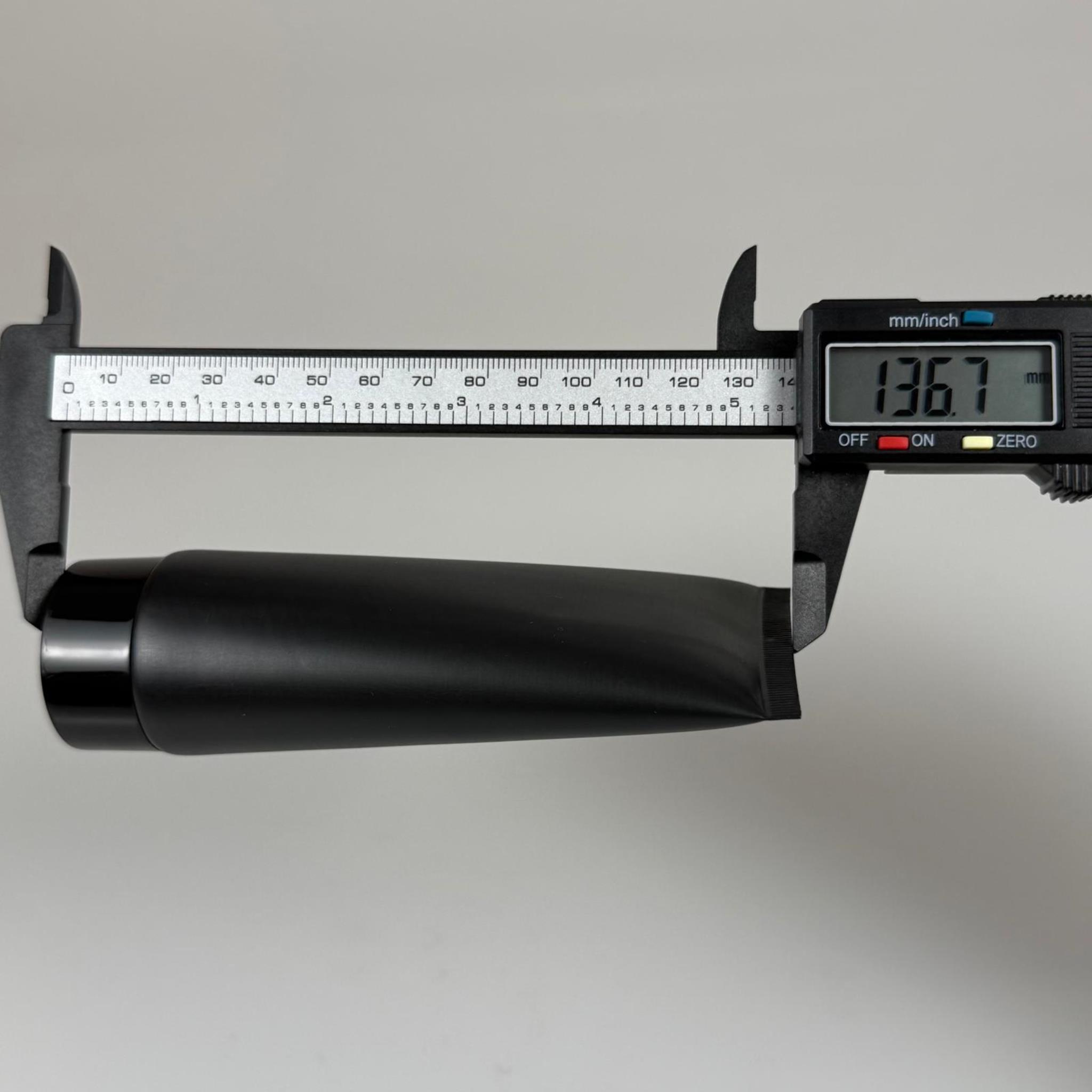 KOZMETİK İÇİN SİYAH BOŞ KREM TÜPÜ KAPAKLI - 100 ML - MERHEM TÜPÜ - PLASTİK MANÜEL DOLDURULABİLİR BOŞ TÜP - LİPGLOSS TÜP - DUDAK PARLATICISI TÜPÜ - BAL DOLUMU İÇİN PLASTİK TÜP