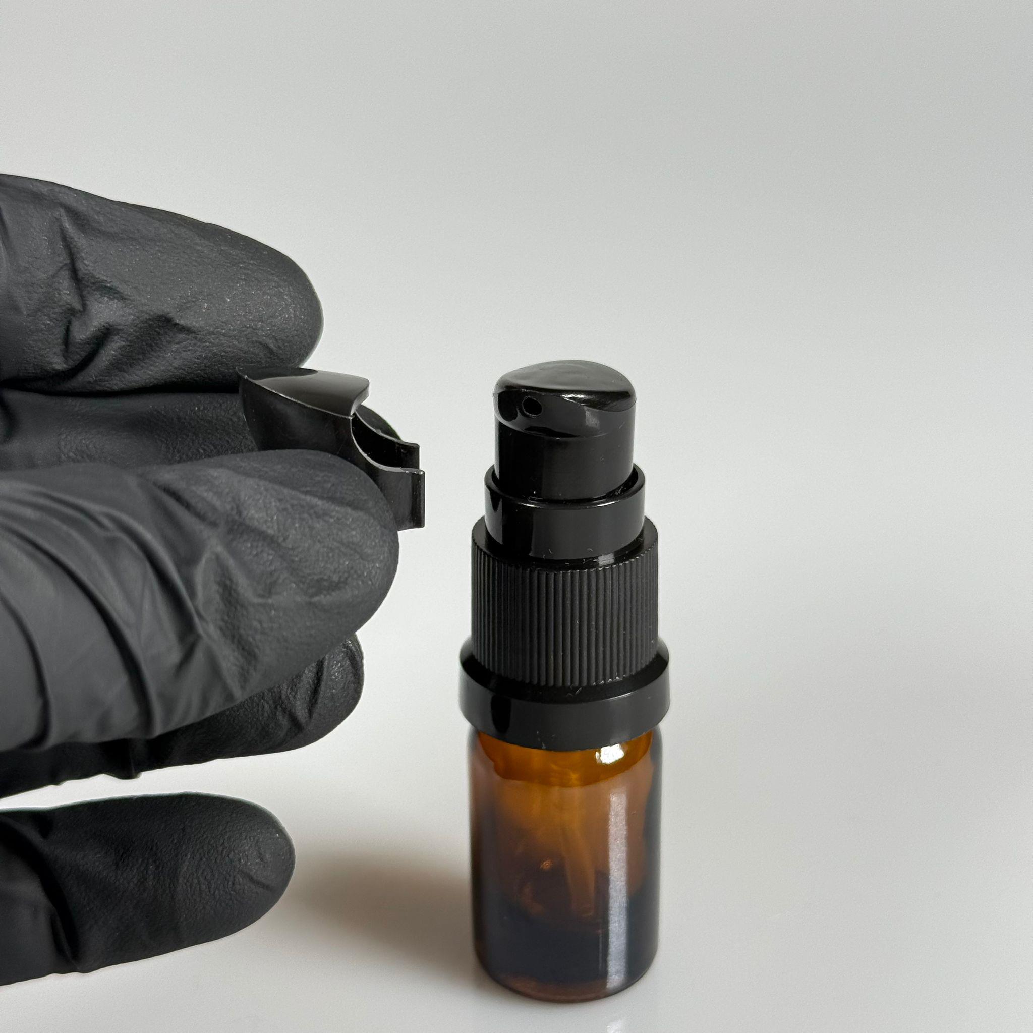 5 CC AMBER CAM ŞİŞE - SIZDIRMAZ ETEKLİ SİYAH LOSYON POMPALI TAKIM - 5 ML LOSYON ŞİŞESİ - YAĞ, KREM GİBİ YOĞUN KIVAMLI SIVILAR İÇİN CAM AMBALAJ