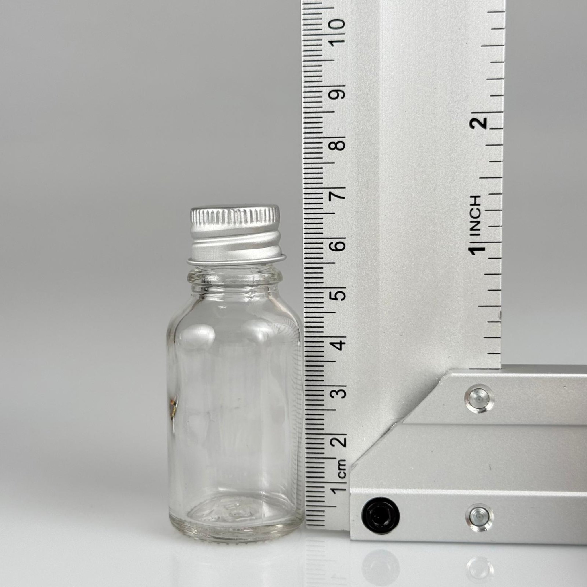 15 CC ŞEFFAF CAM ŞİŞE + KÖPÜK CONTALI GÜMÜŞ ALÜMİNYUM METAL KAPAKLI + DAMLALIKLI KOLONYA TIPALI TAKIM - 15 ML ŞEFFAF CAM ŞİŞE