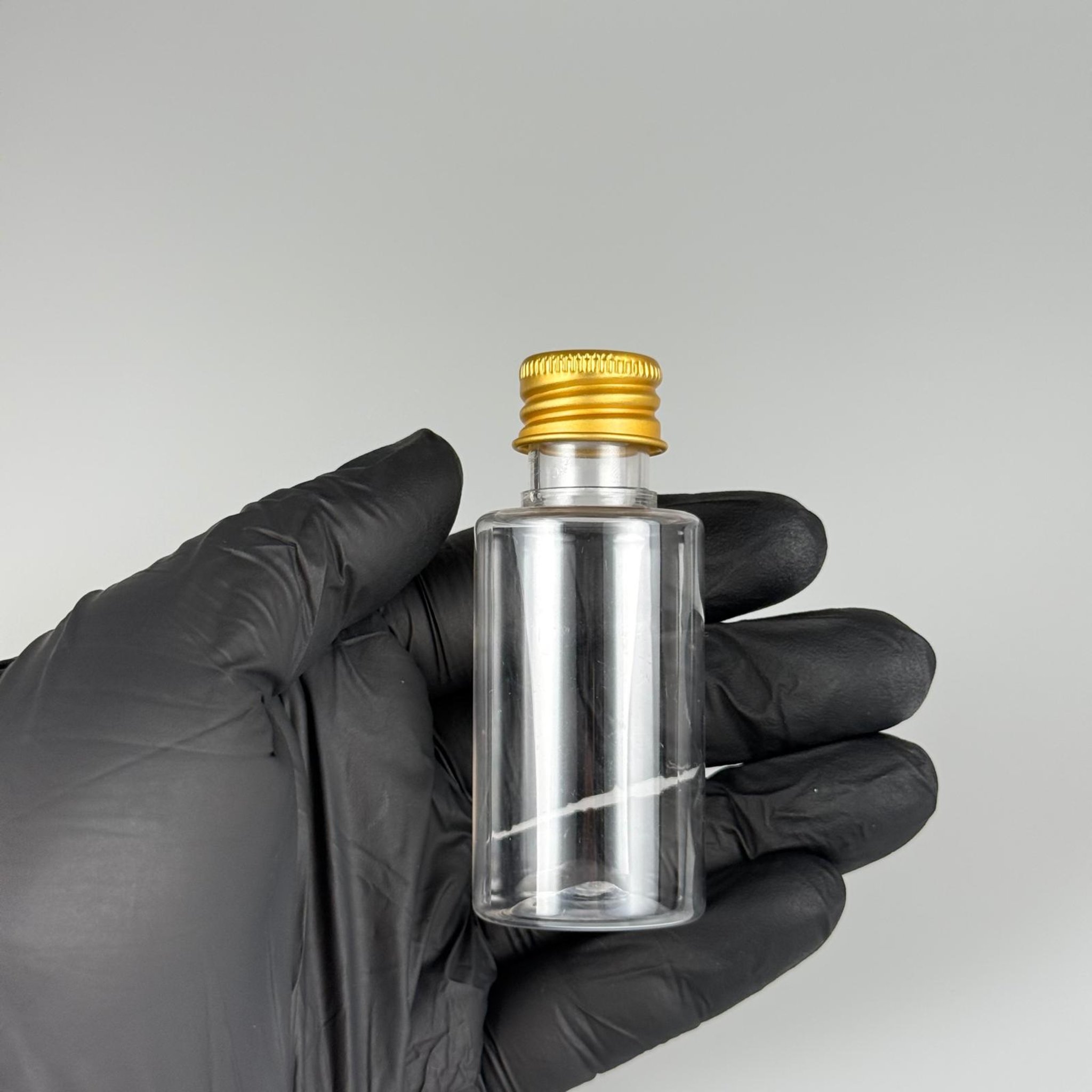 30 CC SİLİNDİR KISA MODEL PET ŞİŞE - KÖPÜK CONTALI GOLD ALÜMİNYUM METAL KAPAKLI + KÖR TIPALII TAKIM - 30 ML ŞEFFAF PET ŞİŞE