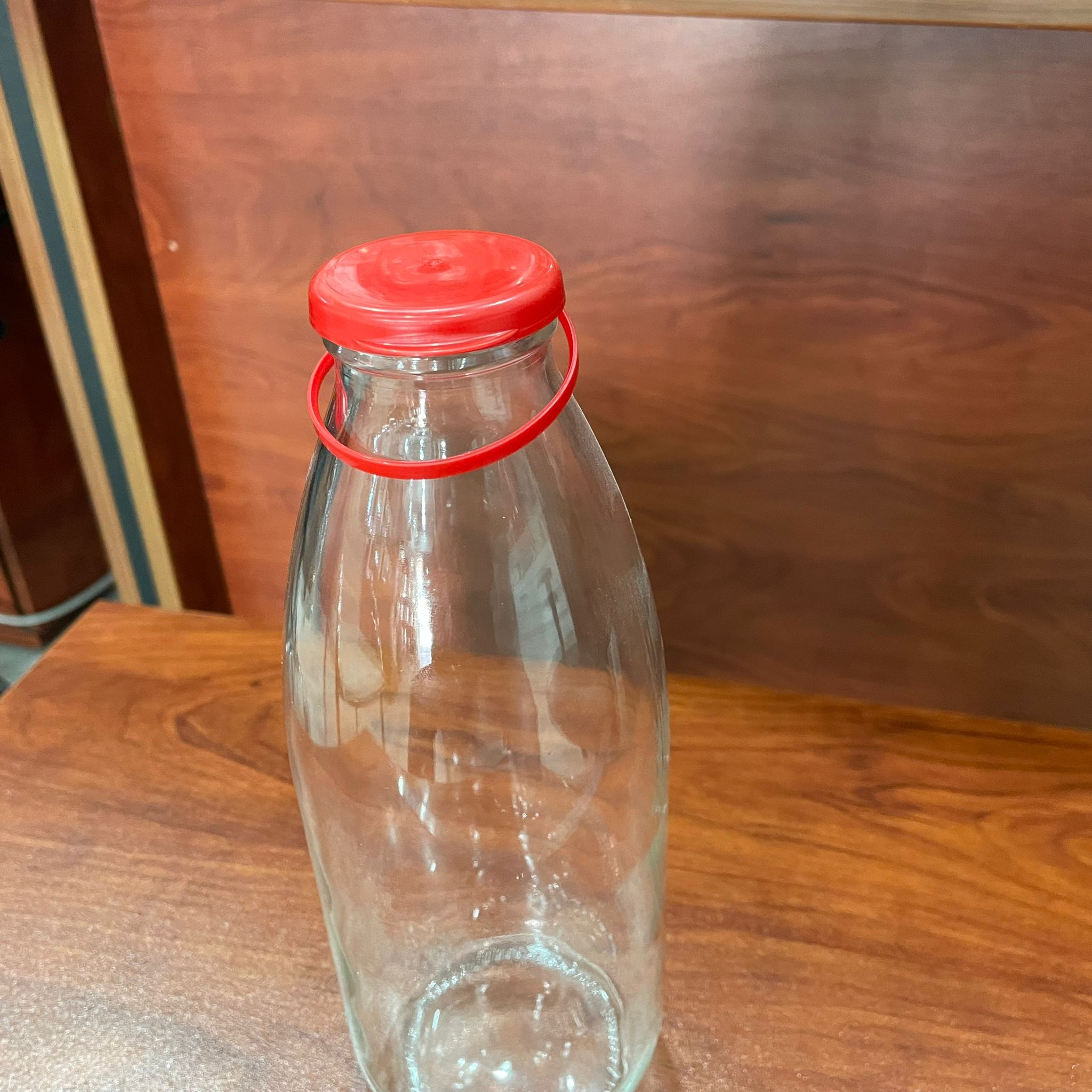 44/11 MM PLASTİK AYRAN KAPAĞI KIRMIZI KİLİTLİ YIRTMAÇLI GEÇMELİ KAPAK - CAM SÜT ŞİŞESİ KAPAĞI - CAM AYRAN ŞİŞESİ KAPAK