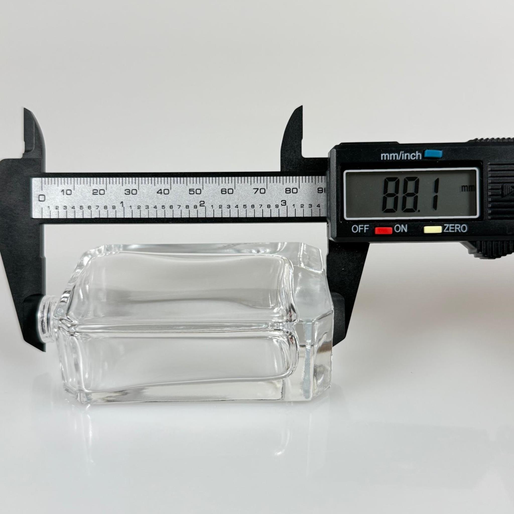 50 ML KÖŞELİ MODEL ANGEL PARFÜM ŞİŞESİ - KAPAKSIZ (AĞIZ 15 MM GEÇME KOLAY KAPAMA)