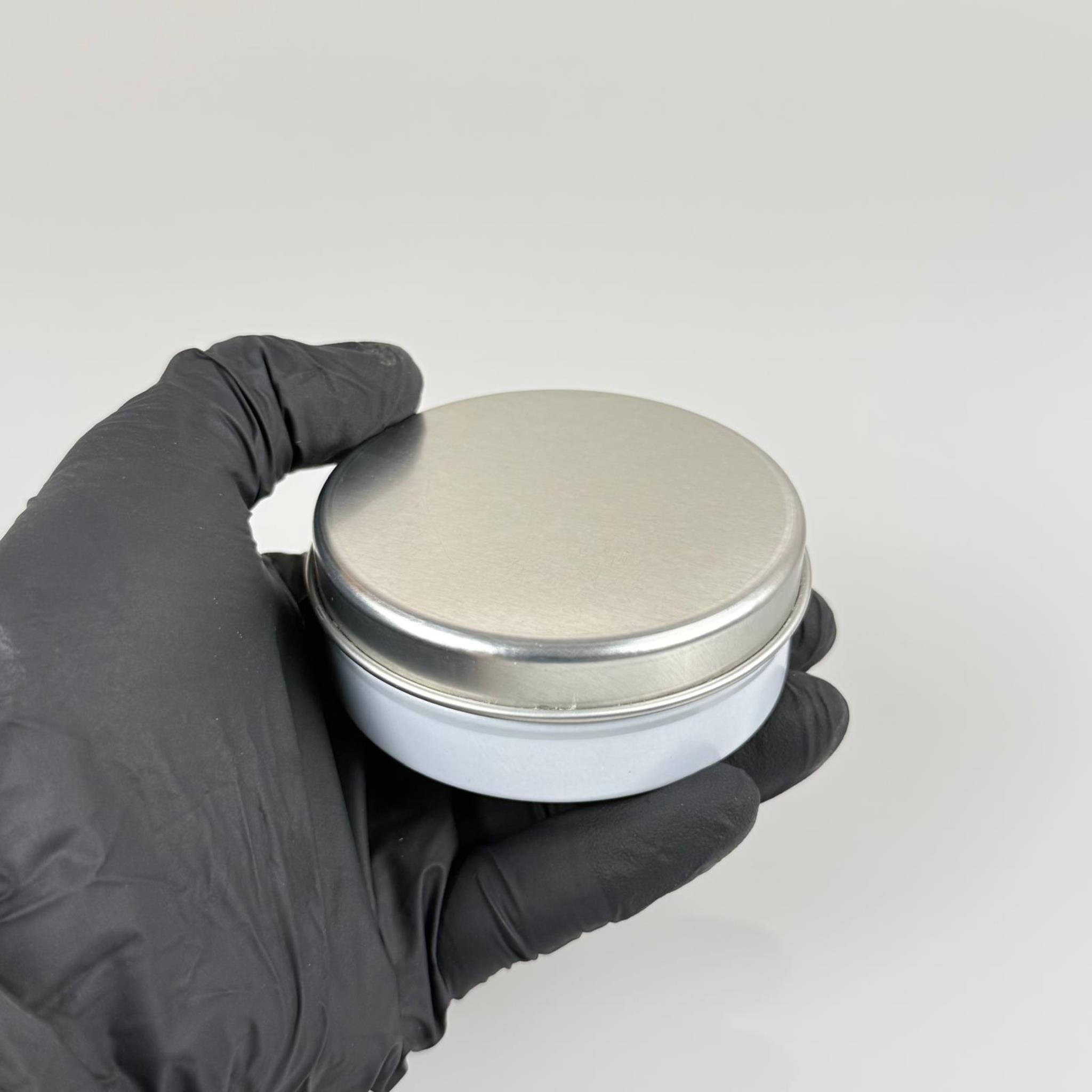 100 CC TENEKE KUTU - BEYAZ - GÜMÜŞ KAPAKLI - METAL AMBALAJ - MUM TENEKESİ 77 X 28 MM