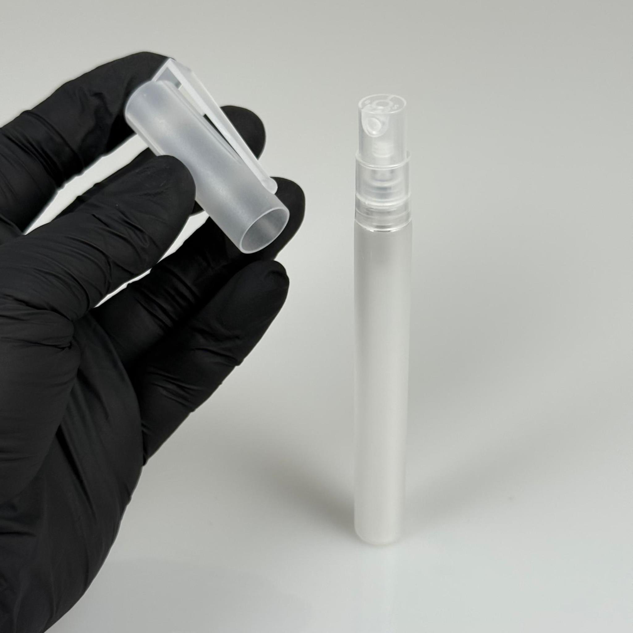 8 CC BUZLU CAM KALEM PARFÜM ŞİŞESİ - SPREYLİ - KAPAKLI - BOŞ PARFÜM ŞİŞESİ (GEÇME AĞIZ)