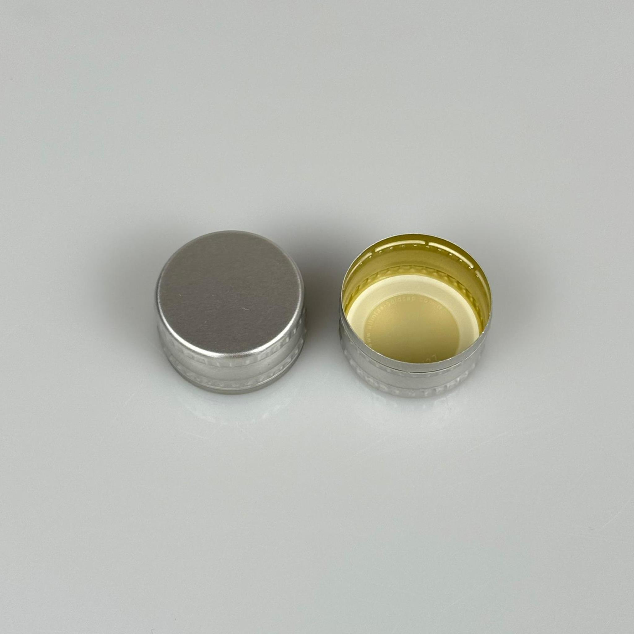 28 x 15 MM ROPP ALÜMİNYUM SIVAMA KAPAK GÜMÜŞ RENK - KİLİTLİ (MAKİNE İLE KAPANIR)