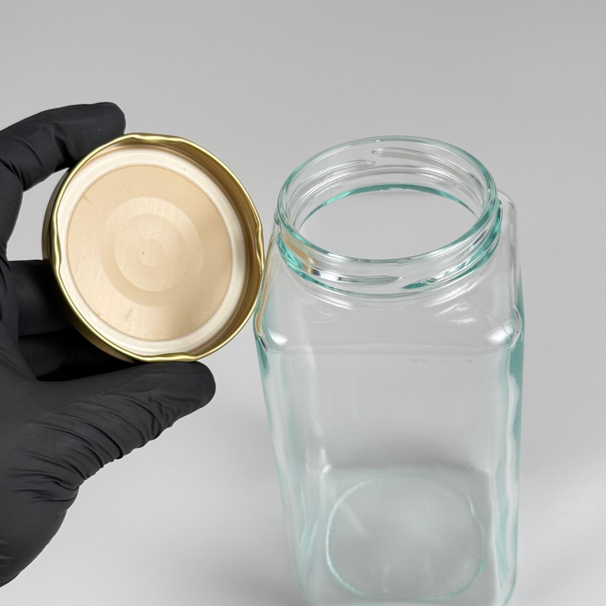 660 CC CAM KARE KAVANOZ + DÜĞMELİ GOLD METAL KAPAKLI TAKIM - 660 ML KARE KAVANOZ