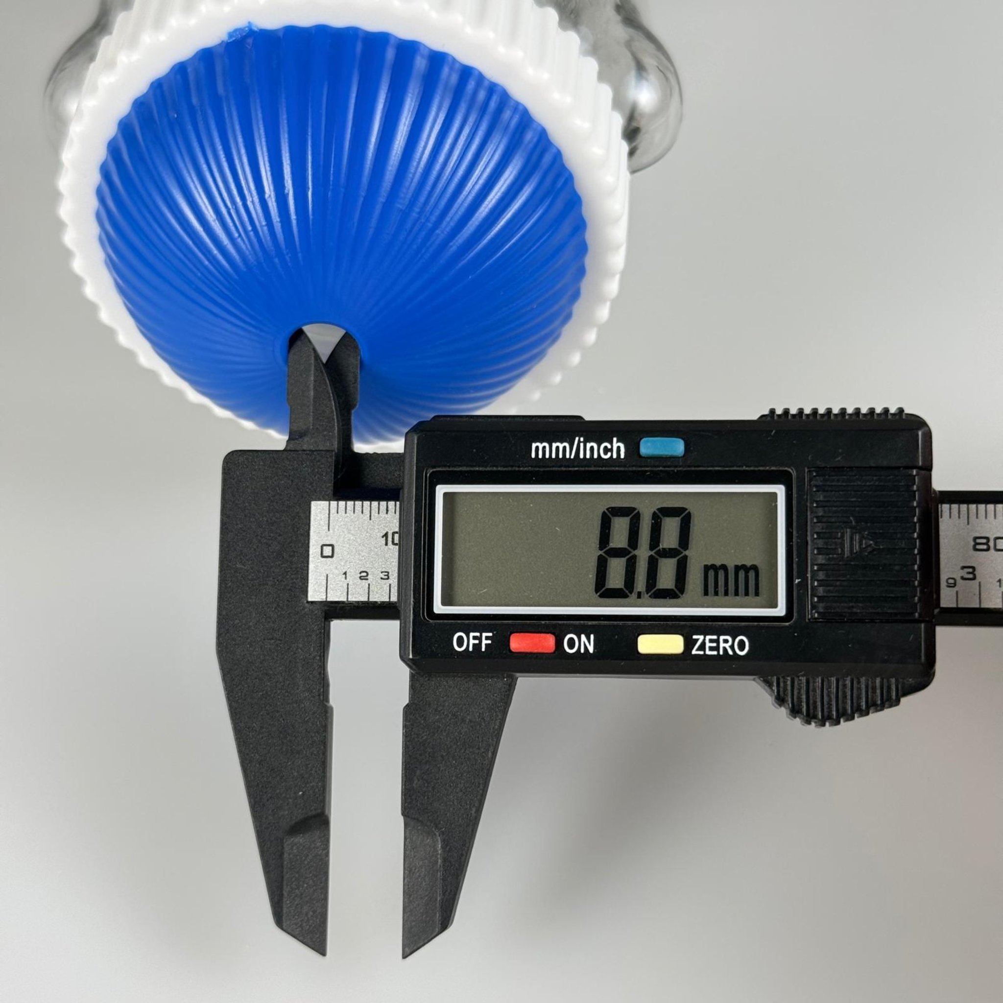 500 CC PİPETLİ CAM AYICIK BARDAK - MAVİ KAPAKLI - 500 ML AYICIK FİGÜRLÜ PİPETLİ CAM SU , SOĞUK KAHVE ,  MEYVE SUYU VE MEŞRUBAT VB - HEDİYELİK BARDAK