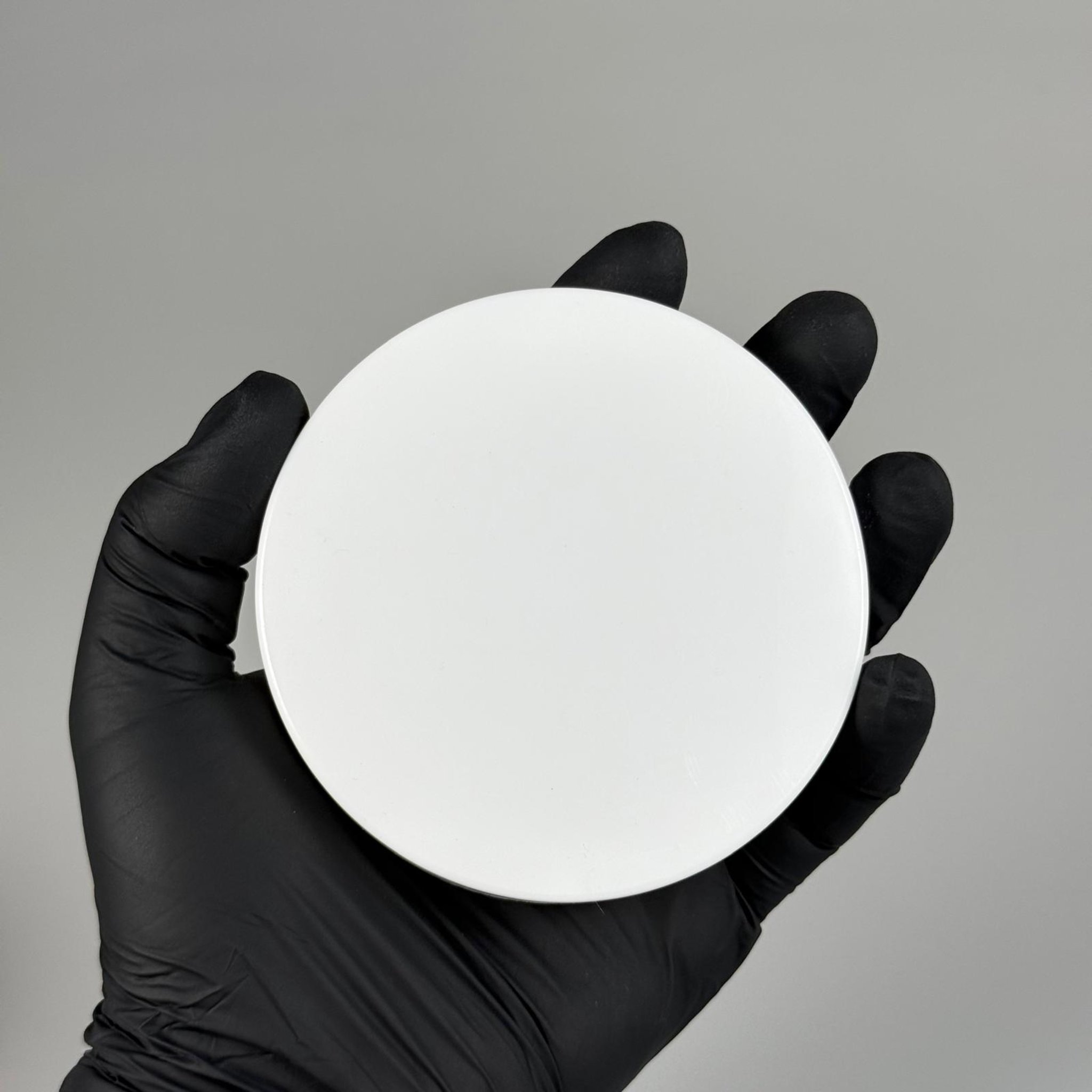 89 MM VİDALI BEYAZ PLASTİK KAPAK