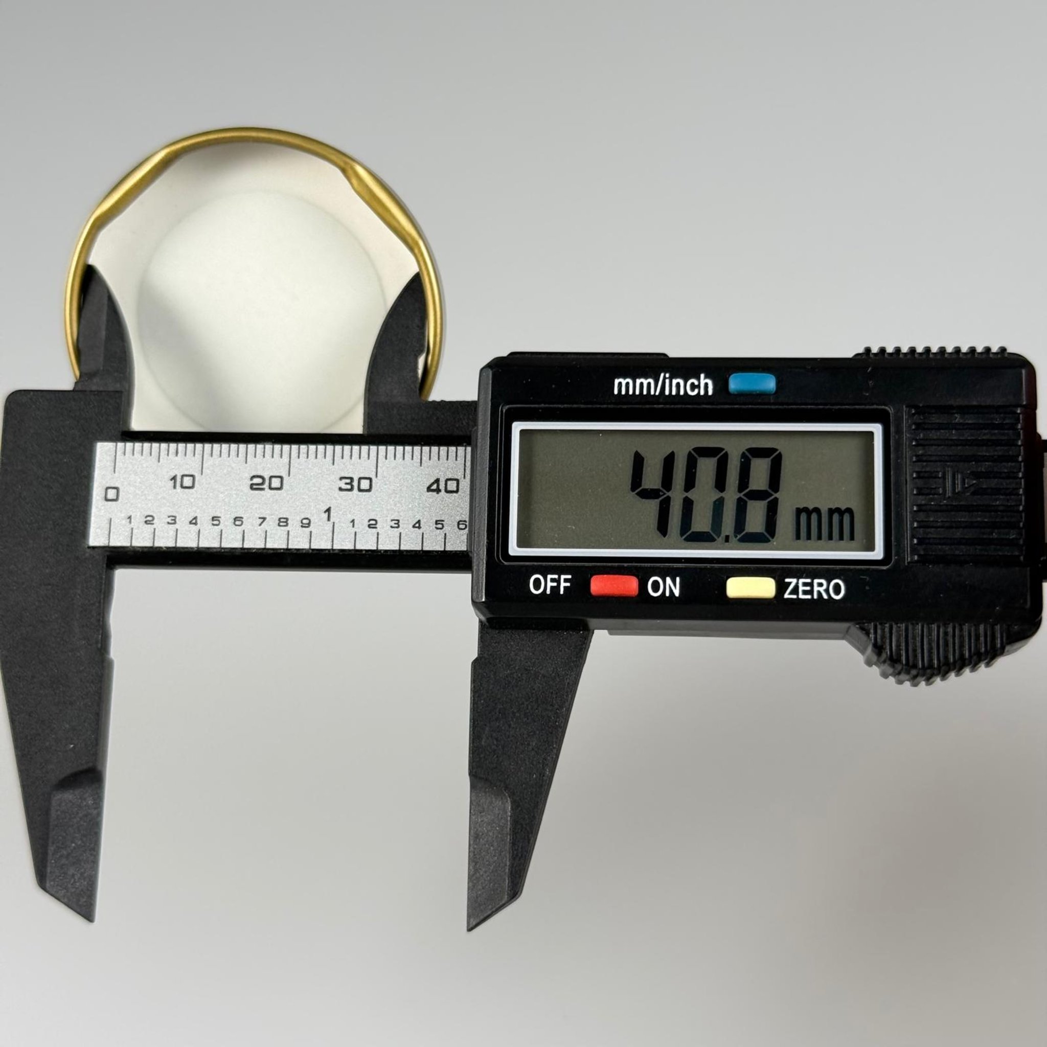 43 MM TWİST-OFF GOLD METAL KAPAK