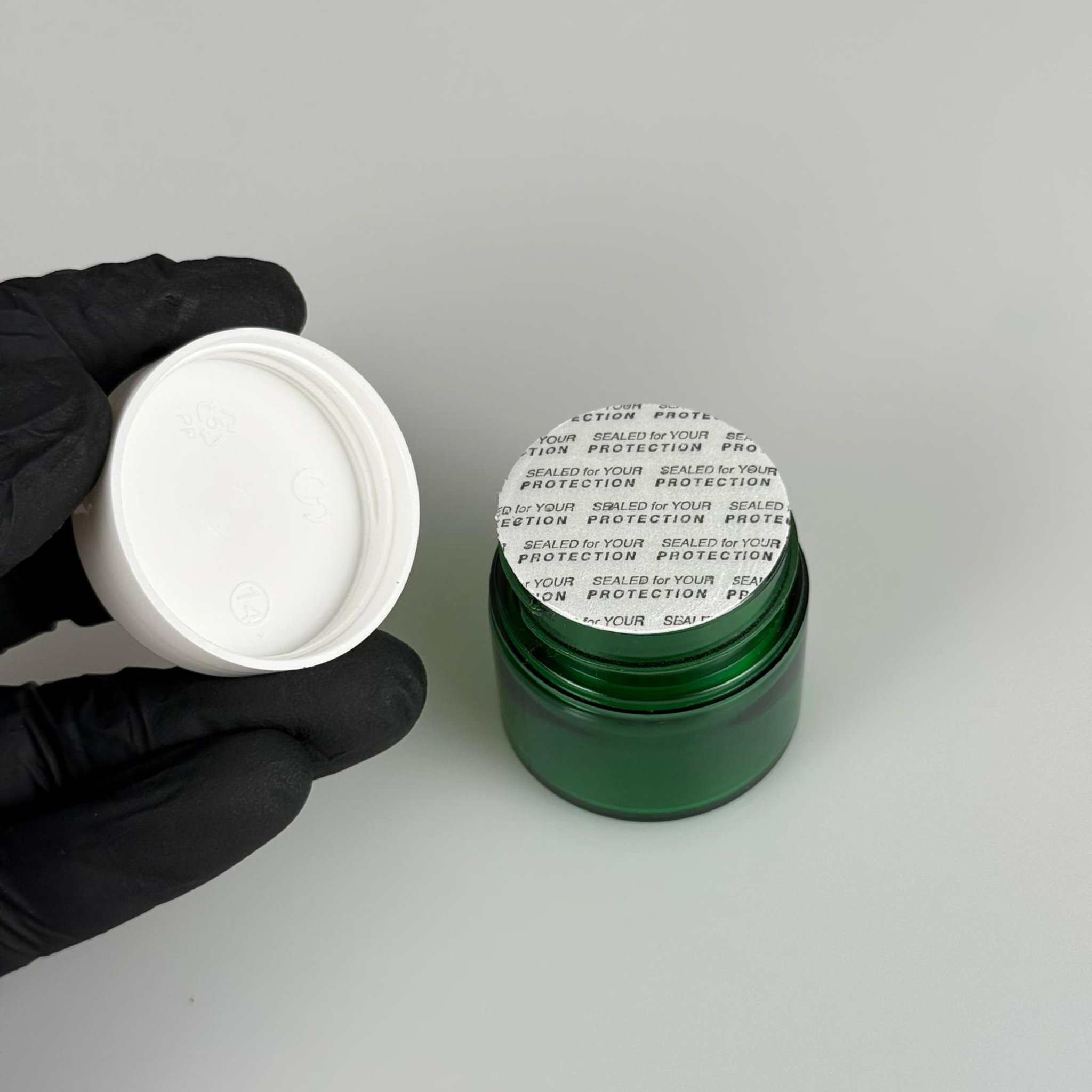 20 CC YEŞİL SERT PLASTİK KAVANOZ + 38 MM BEYAZ KAPAK + KENDİNDEN YAPIŞKANLI CONTA - 20 ml KALIN LÜX Boş Krem, Balm, Peeling, Macun, Pasta, Aromaterapi ve Saç Maskesi Kabı