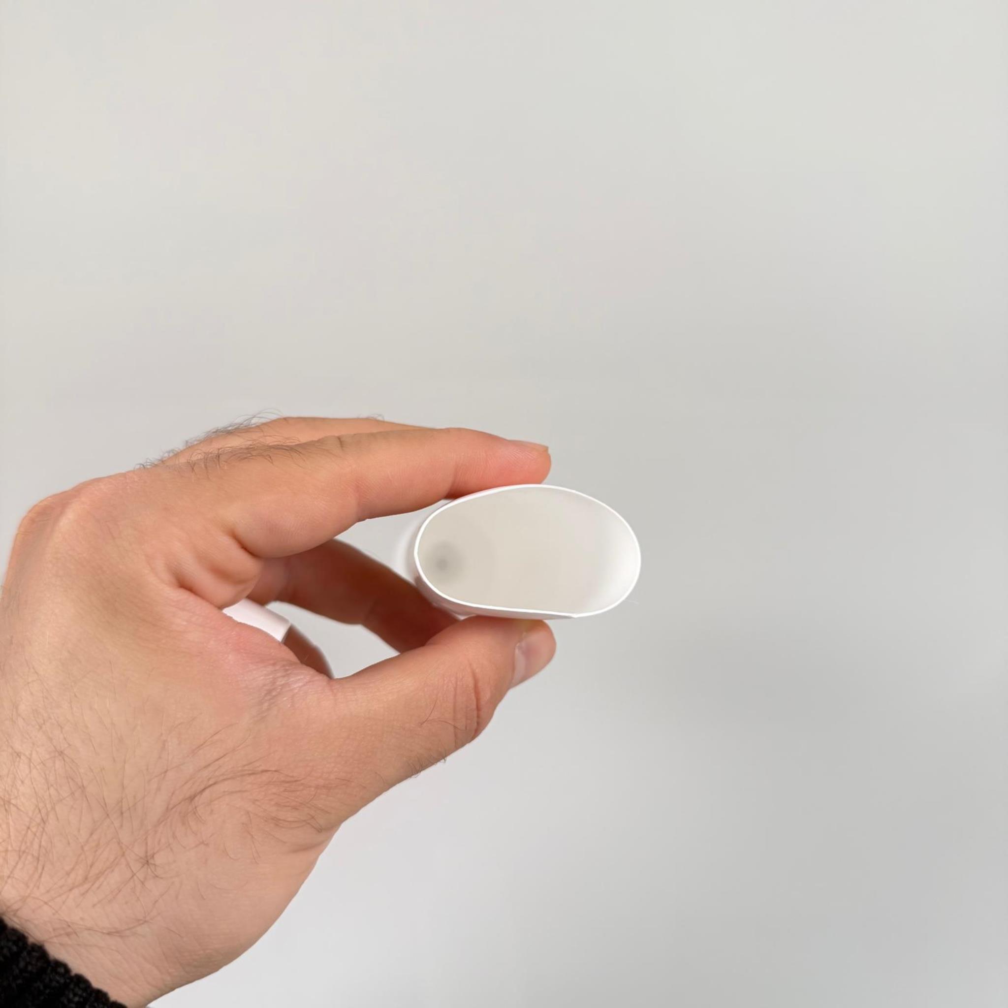 KOZMETİK İÇİN BEYAZ BOŞ KREM TÜPÜ KAPAKLI - 100 ML - MERHEM TÜPÜ - LİPGLOSS TÜP - DUDAK PARLATICISI TÜPÜ - BAL DOLUMU İÇİN PLASTİK TÜP  - DÜZ - ALTI AÇIK ELLE KAPANMAZ ISITICI GEREKİR