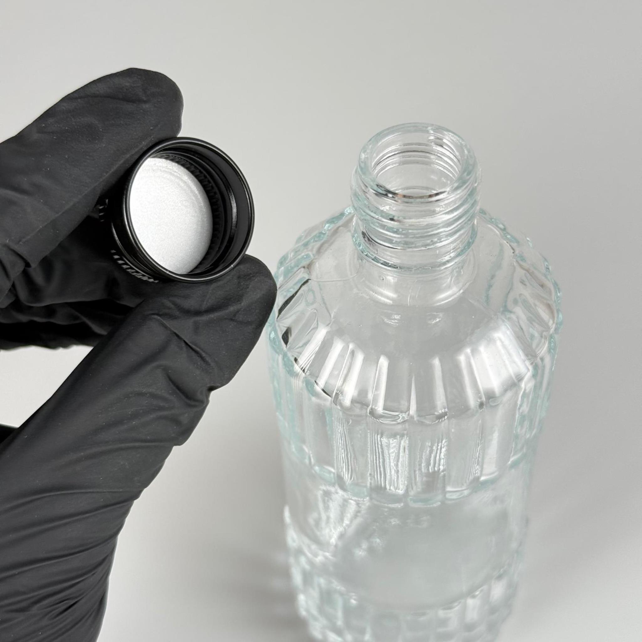 200 CC SİLİNDİR ZÜMRÜT MODEL CAM ŞİŞE - 24 AĞIZ + KÖPÜK CONTALI SİYAH METAL ALÜMİNYUM KAPAK - 200 ML ZÜMRÜT CAM ŞİŞELERİ
