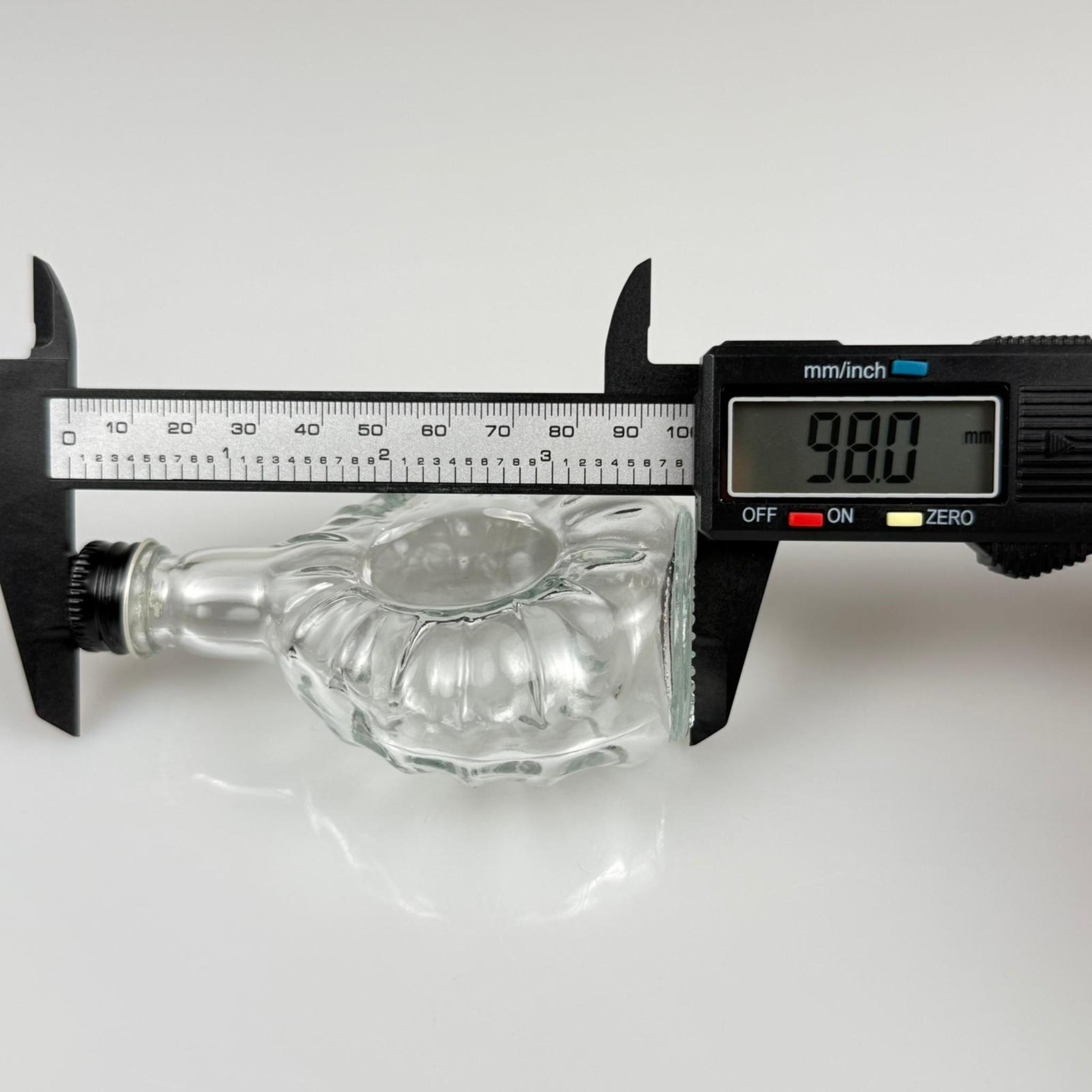 50 CC BOĞAZLI YASSI CAM ŞİŞE - SİYAH METAL KAPAKLI - 50 ML PRESTİJLİ ŞİŞE