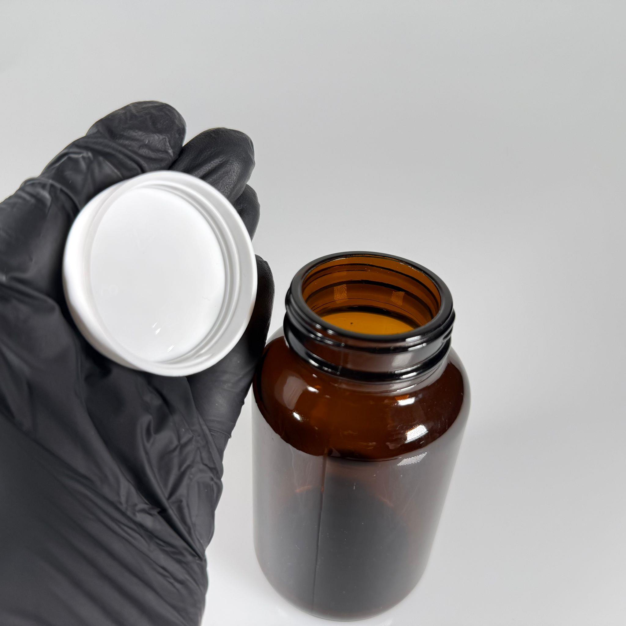 200 CC CAM KAHVERENGİ AMBER TABLET KAPSÜL ŞİŞESİ + 45 MM VİDALI BEYAZ PLASTİK KAPAK