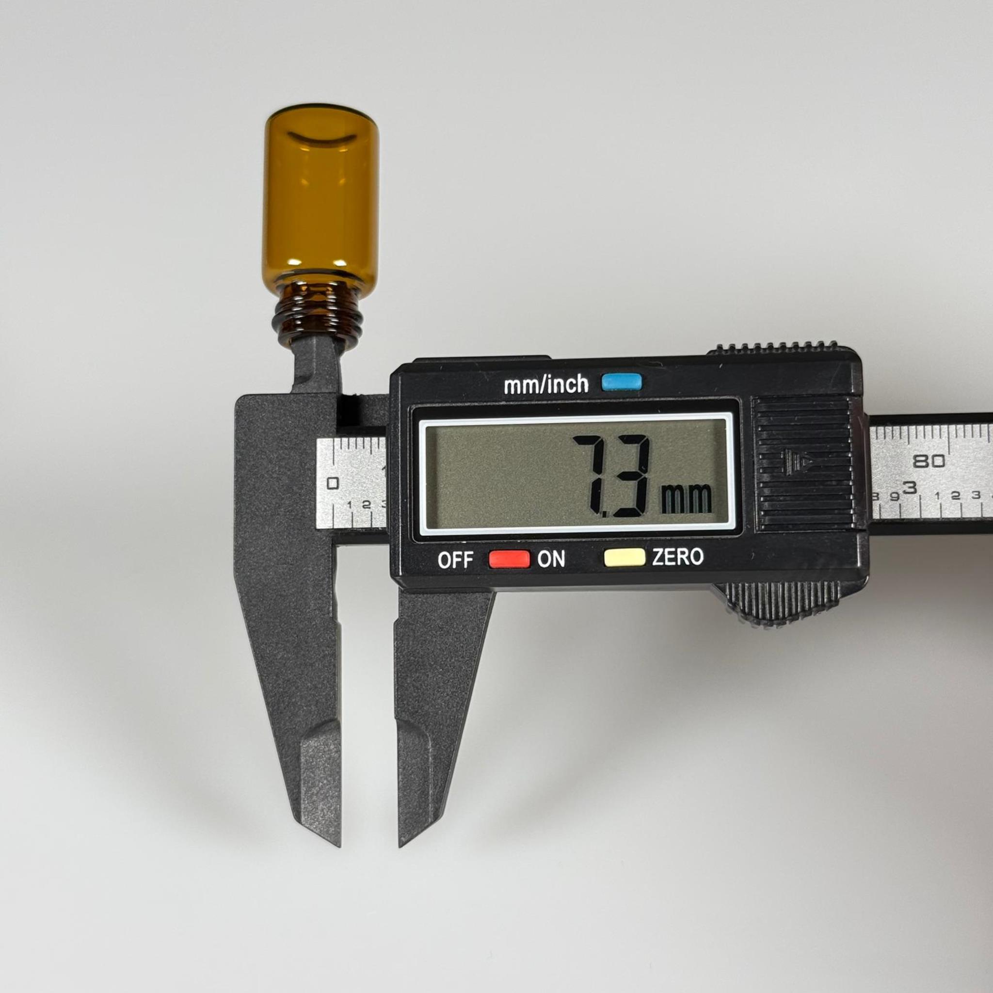 3 CC AMBER CAM ŞİŞE - 14 MM VİDALI AĞIZ - KAPAKSIZ 3 ML CAM ŞİŞE