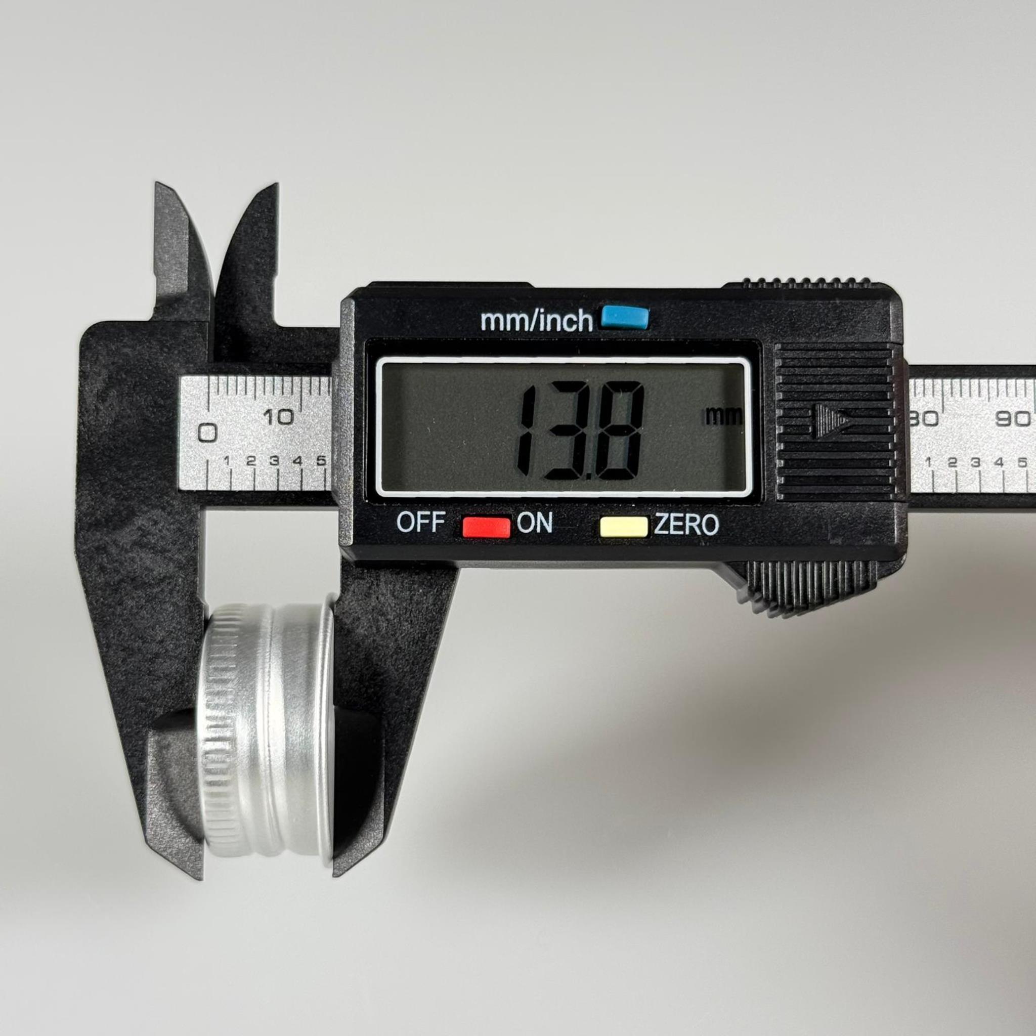 28 MM VİDALI GÜMÜŞ ALÜMİNYUM METAL KAPAK SERT (COLD BREW ŞİŞE KAPAĞI - SOĞUK KAHVE ŞİŞESİ KAPAĞI)