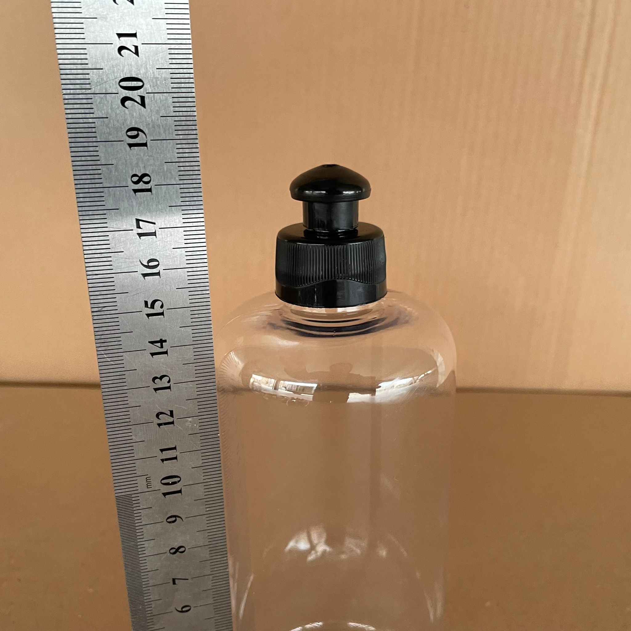 500 CC UZUN SİLİNDİR PET ŞİŞE KALIN (26 GR) - SİYAH PUSH-PULL KAPAKLI - 28 AĞIZ - 500 ML PET ŞİŞE