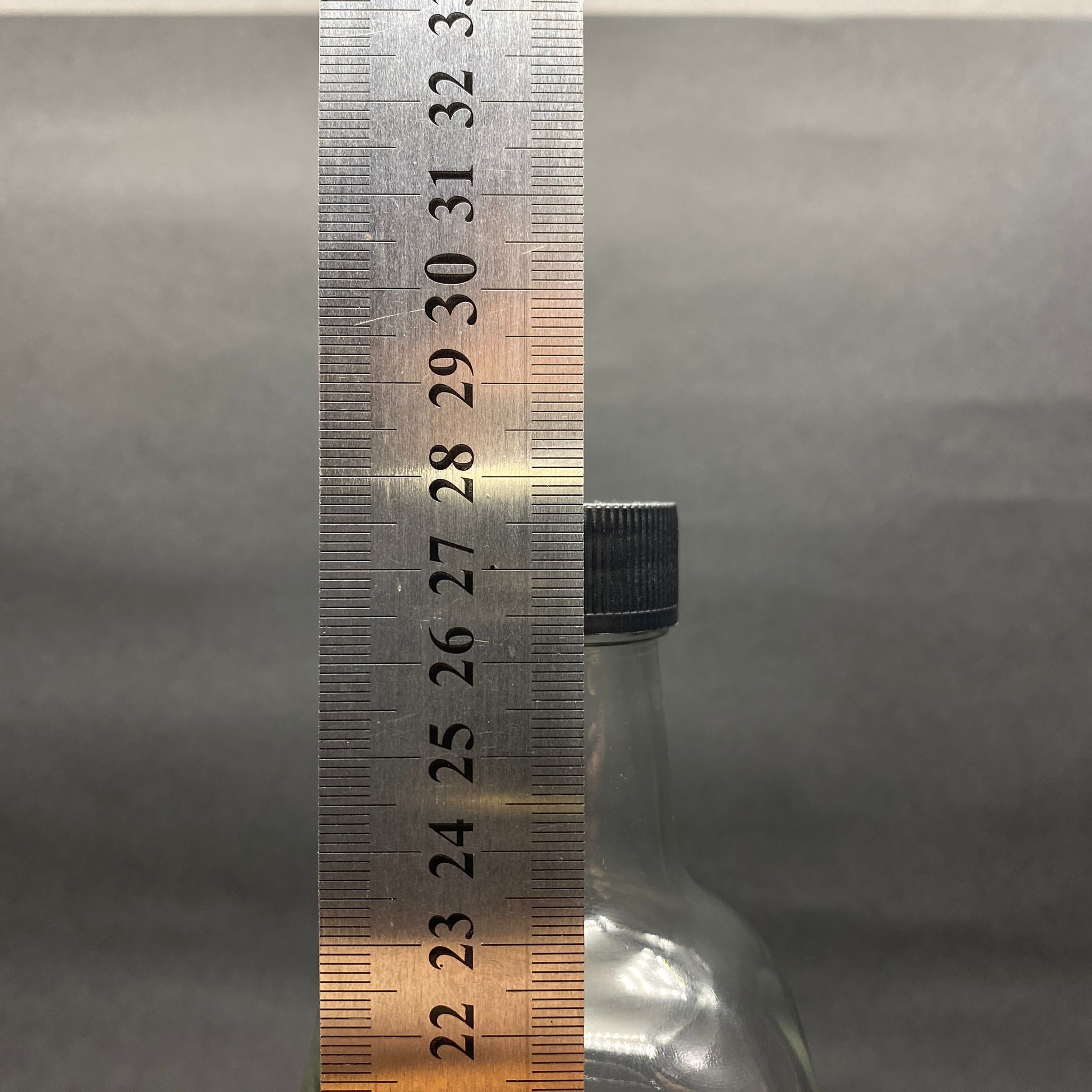 750 CC MARASKA ŞEFFAF ŞİŞE - SİYAH VİDALI KAPAKLI - 750 ML KÖŞELİ ŞEFFAF MARASKA CAM ŞİŞE - YAĞ SİRKE ŞİŞESİ