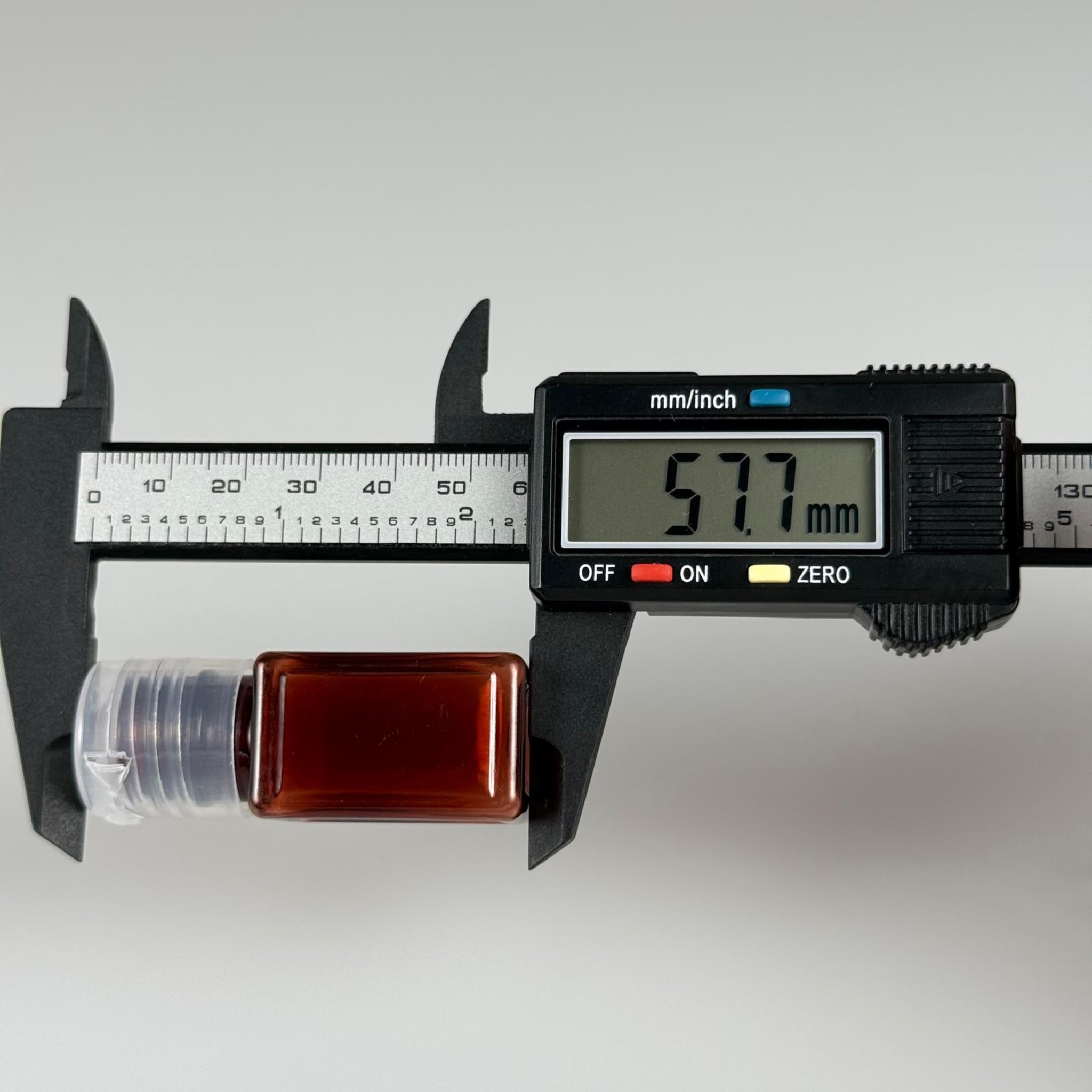 10 ML AÇILIR KAPAKLI AMBER KAHVERENGİ KARE PET ŞİŞE - 10 CC ŞEFFAF ŞİŞE + ŞEFFAF FLİPTOP KAPAKLI TAKIM
