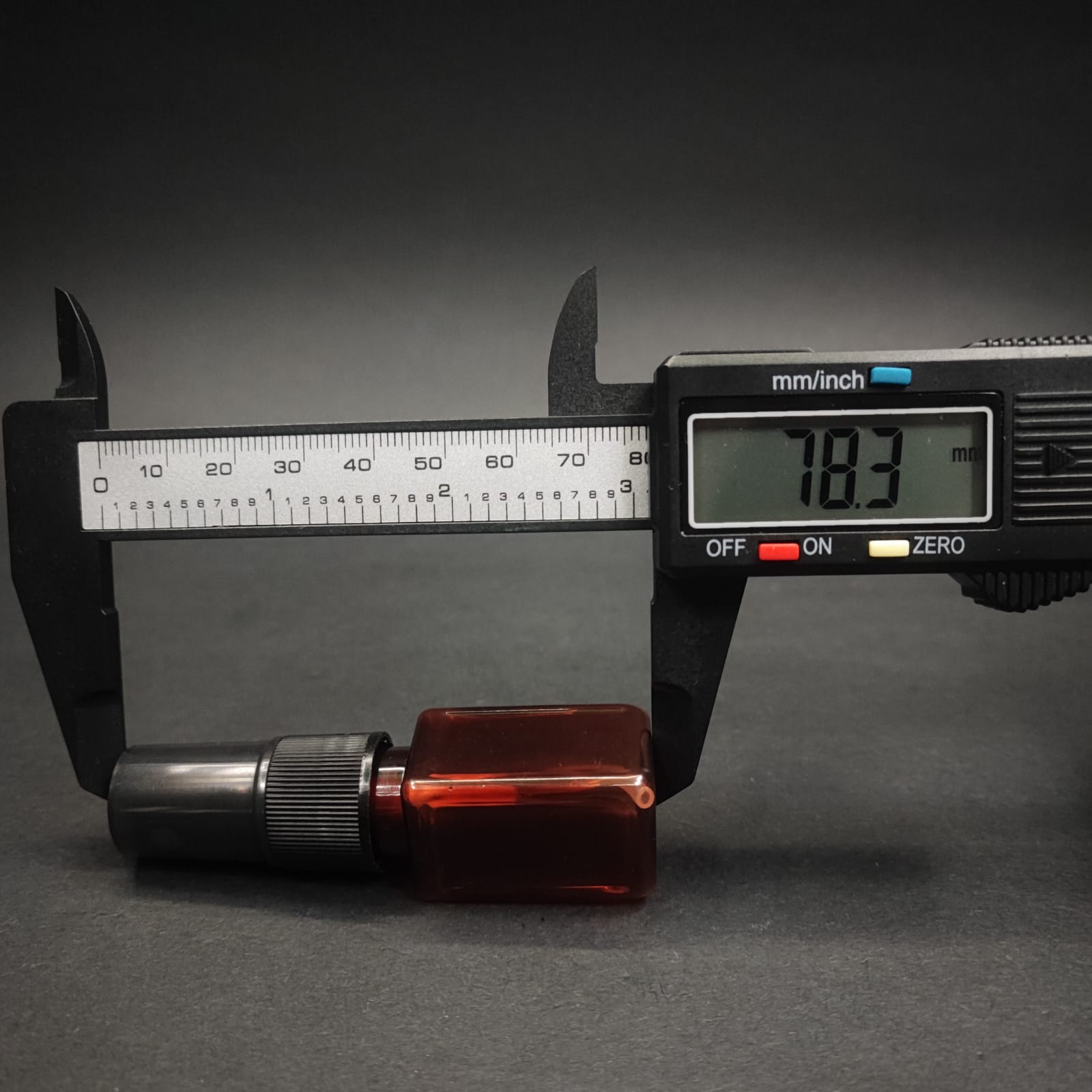10 CC AMBER KARE PET ŞİŞE - SİYAH SPREYLİ TESTER 10 ML PLASTİK ŞİŞE