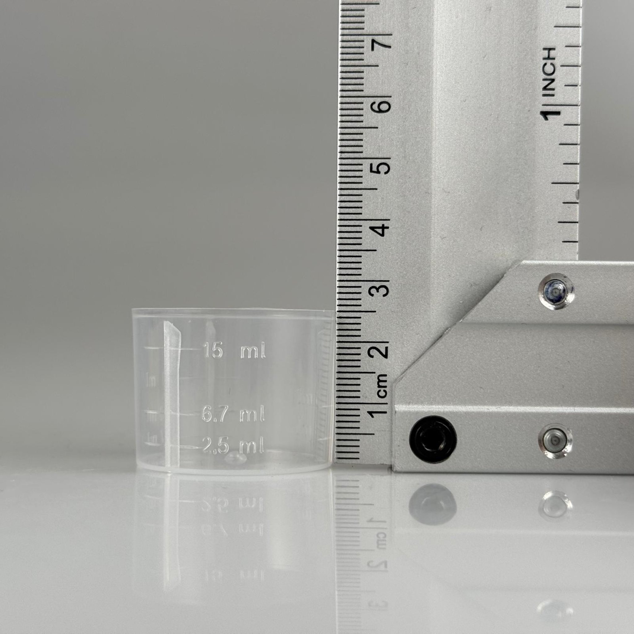 ÖLÇEK - 15 ML -  25 PP AĞIZ ECZA ŞİŞESİ İÇİN ÖLÇEK - ŞURUP KAPAĞININ ÜSTÜNE GEÇER
