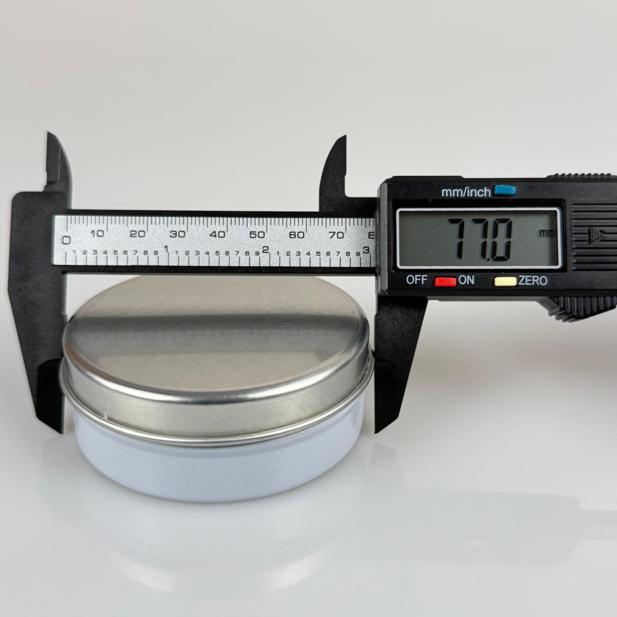 100 CC TENEKE KUTU - BEYAZ - GÜMÜŞ KAPAKLI - METAL AMBALAJ - MUM TENEKESİ 77 X 28 MM