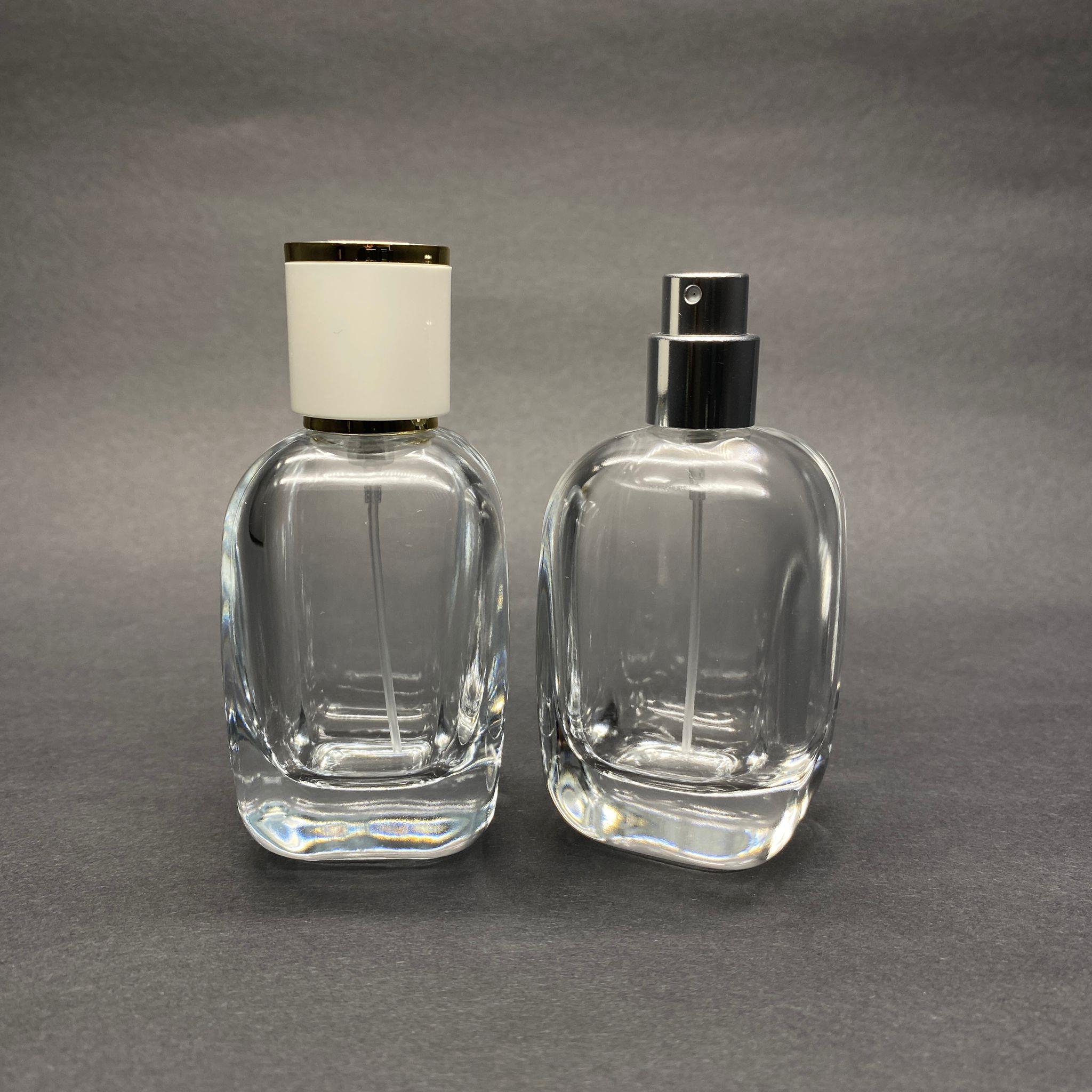 50 ML OVAL KARE MODEL CORE PARFÜM ŞİŞESİ - GÜMÜŞ METAL SPREYLİ + GOLD BEYAZ KAPAKLI (AĞIZ 15 MM GEÇME KOLAY KAPAMA)
