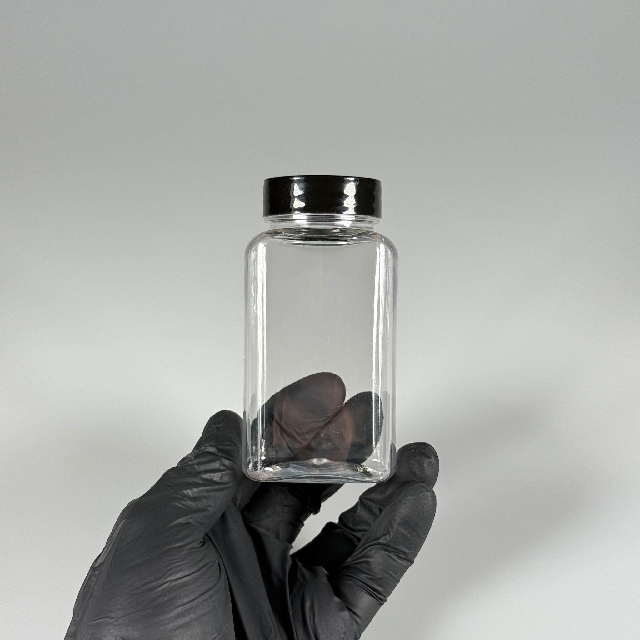 BAHARAT, TOZ, KAHVE, SAHLEP VB MUTFAK DÜZENLEME İÇİN KARE PLASTİK MİNİ KAVANOZLAR - 150 ML -  RAF DÜZENLEYİCİ GIDAYA UYGUN KÖŞELİ SİYAH KAPAKLI PET KAVANOZLARI