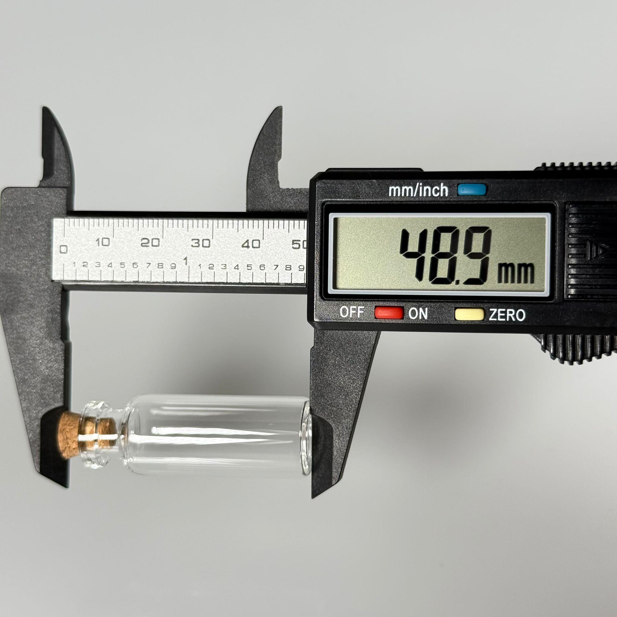 MİNİ CAM ŞİŞE MANTAR TIPALI 4 CC - anahtarlık, aksesuar. kolye, minyatür, mektup, tılsım vb için 4 ml şeffaf küçük cam şişeler