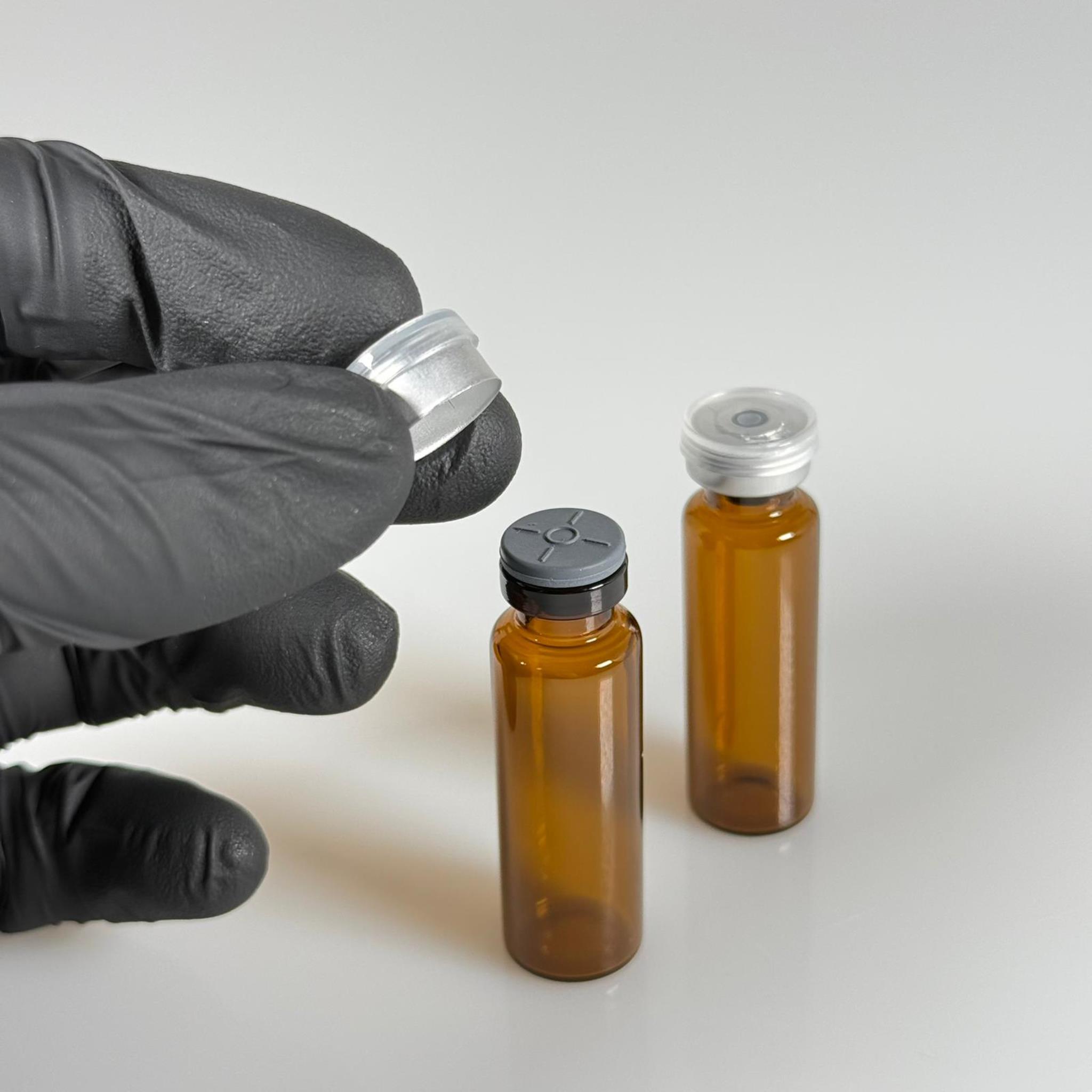 5 ML vial flakon şişe - 13 ağız 5 cc amber cam ilaç şişesi + kauçuk butil enjektör tıpası + gümüş alüminyum kapaklı takım