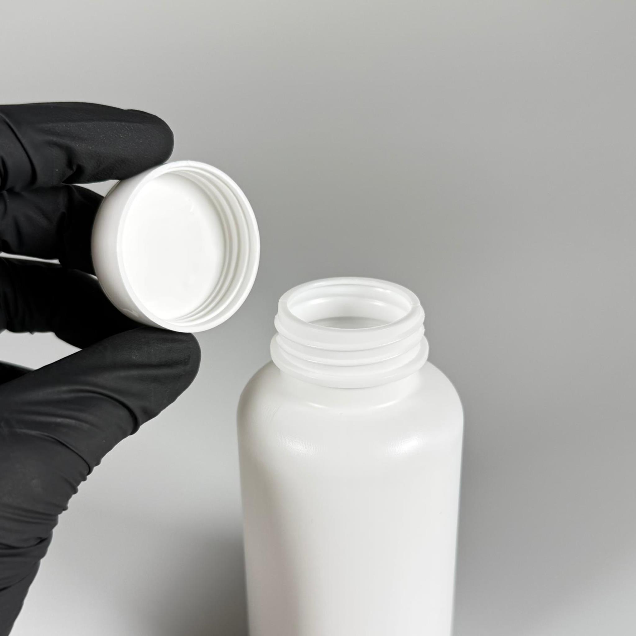 200 CC BEYAZ PE POLİETİLEN TABLET ŞİŞESİ (20 GR) - BEYAZ KAPAKLI - 200 ML KAPSÜL KUTUSU - İLAÇ ŞİŞESİ - MEDİKAL HAP ŞİŞESİ - FARMASÖTİK KAVANOZ