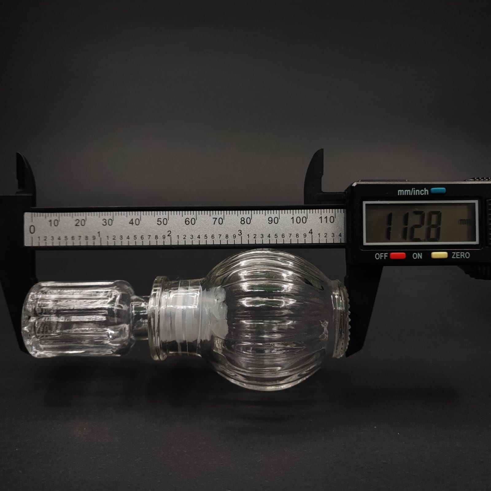 50 CC LÜKS CAM ŞİŞE - CAM KAPAKLI - YUVARLAK - DÜĞÜN, NİŞAN, SÖZ, KINA, CENAZE, PROMOSYON İÇİN HEDİYELİK LÜX KOLONYA ŞİŞELERİ