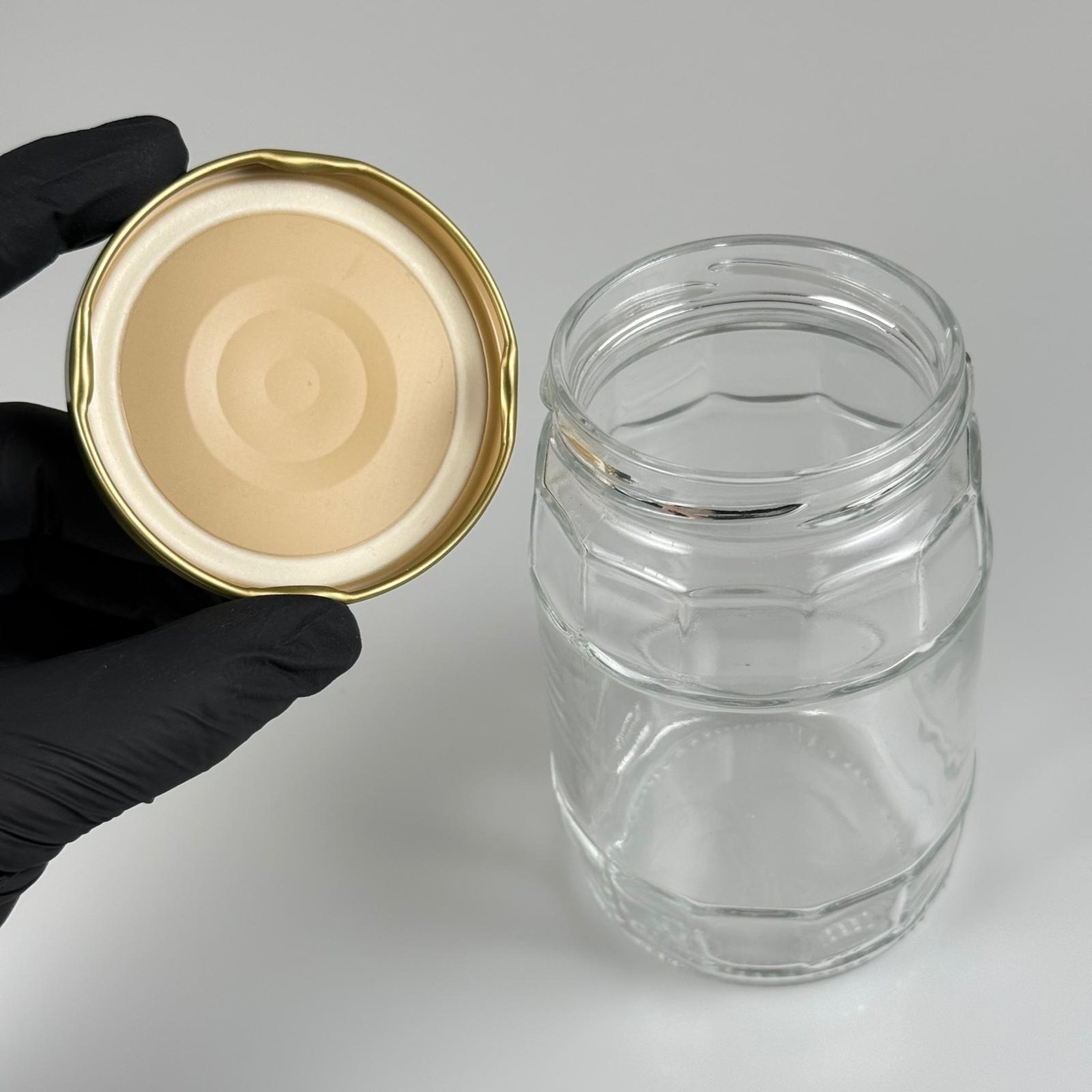 370 CC FIÇI KAVANOZ + DÜĞMELİ GOLD METAL KAPAKLI - 370 ML FIÇI TİPİ CAM KAVANOZ