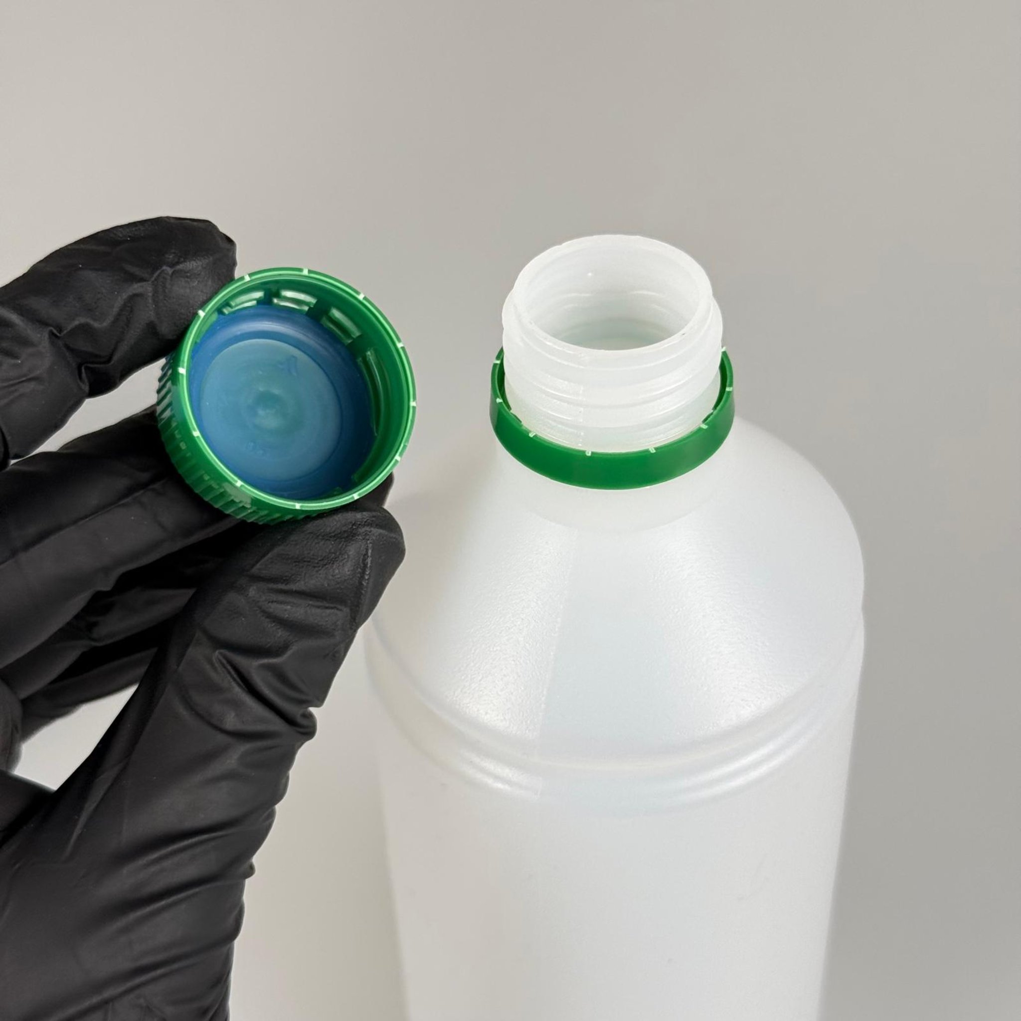 500 CC TİNER ŞİŞESİ - YEŞİL KİLİTLİ KAPAKLI - 500 ML KİMYASALA DAYANIKLI PLASTİK ŞİŞE - 0,5 LT POLİETİLEN ŞİŞE