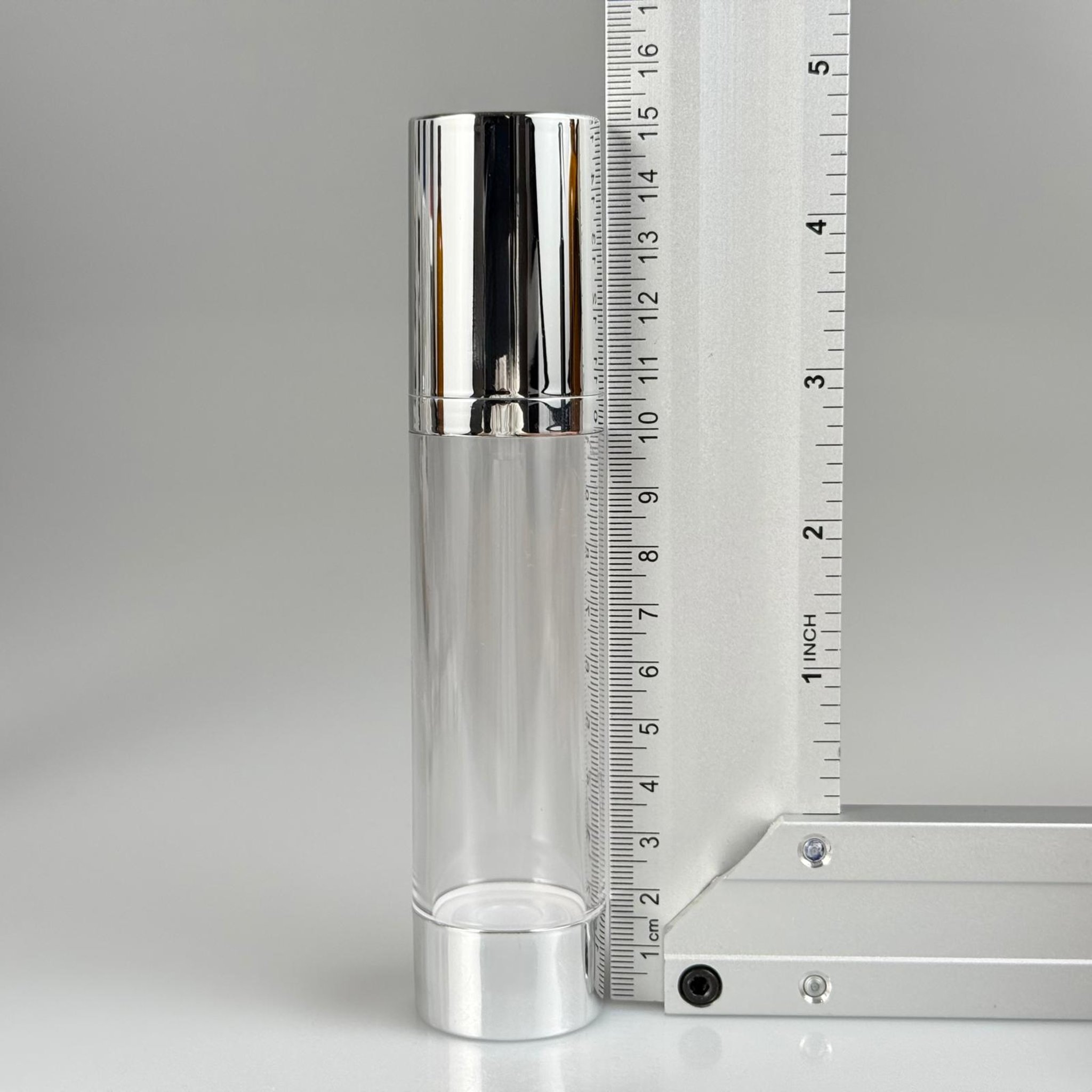 BOŞ KREM VE LOSYON ŞİŞESİ 50 ML BOŞ AİRLESS ŞİŞE - HAVASIZ POMPALI GÜMÜŞ ASANSÖR AİRLESS ŞİŞE