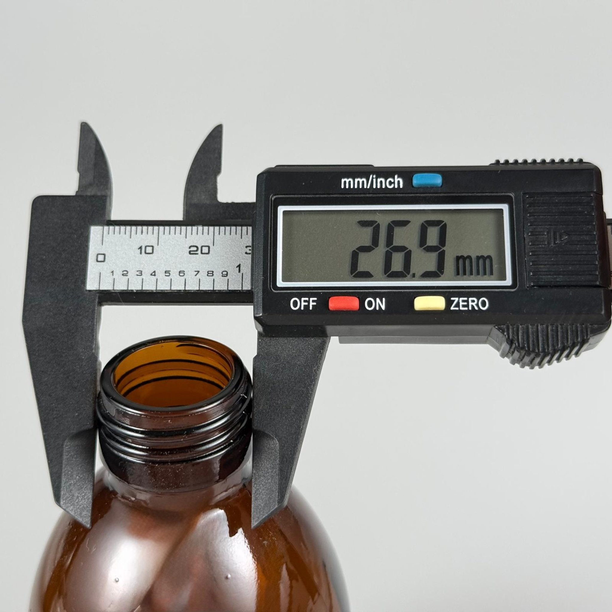 250 CC AMBER CAM ŞİŞE KAPAKSIZ (28 AĞIZ) - 250 ML CAM ŞİŞE - KAHVERENGİ - ŞİŞECAM ÜRÜN KODU 764925 İLE EŞDEĞERDİR