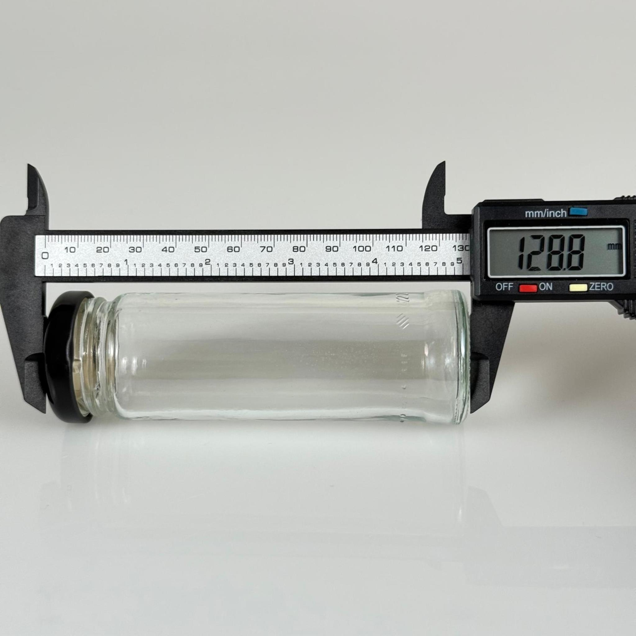 105 CC UZUN CAM KAVANOZ - SİYAH METAL KAPAKLI - 105 ML UZUN KAVANOZ (ŞİŞECAM KODU: 140111)