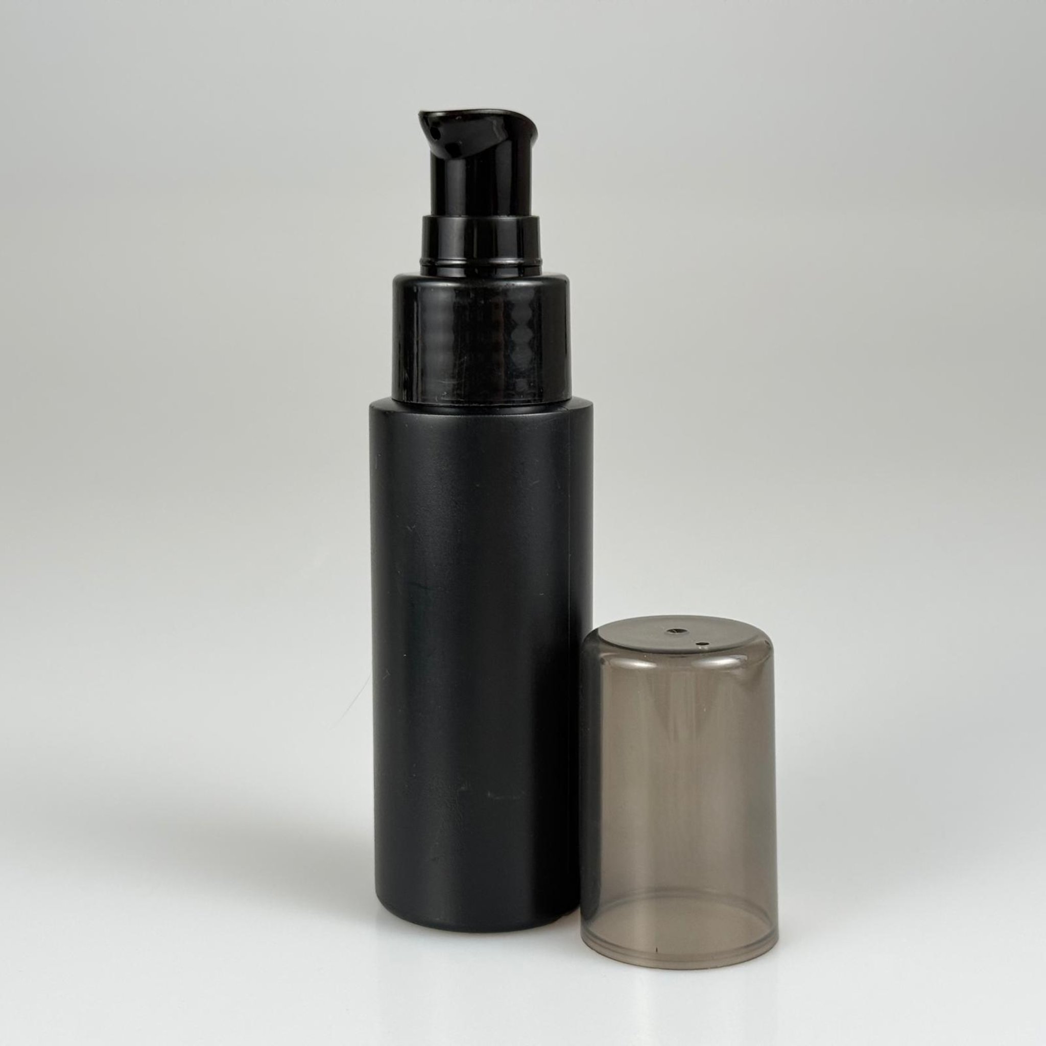 50 CC SİYAH POLİETİLEN PLASTİK ŞİŞE - SİYAH  LOSYON POMPALI - 50 ML POMPALI PLASTİK ŞİŞE