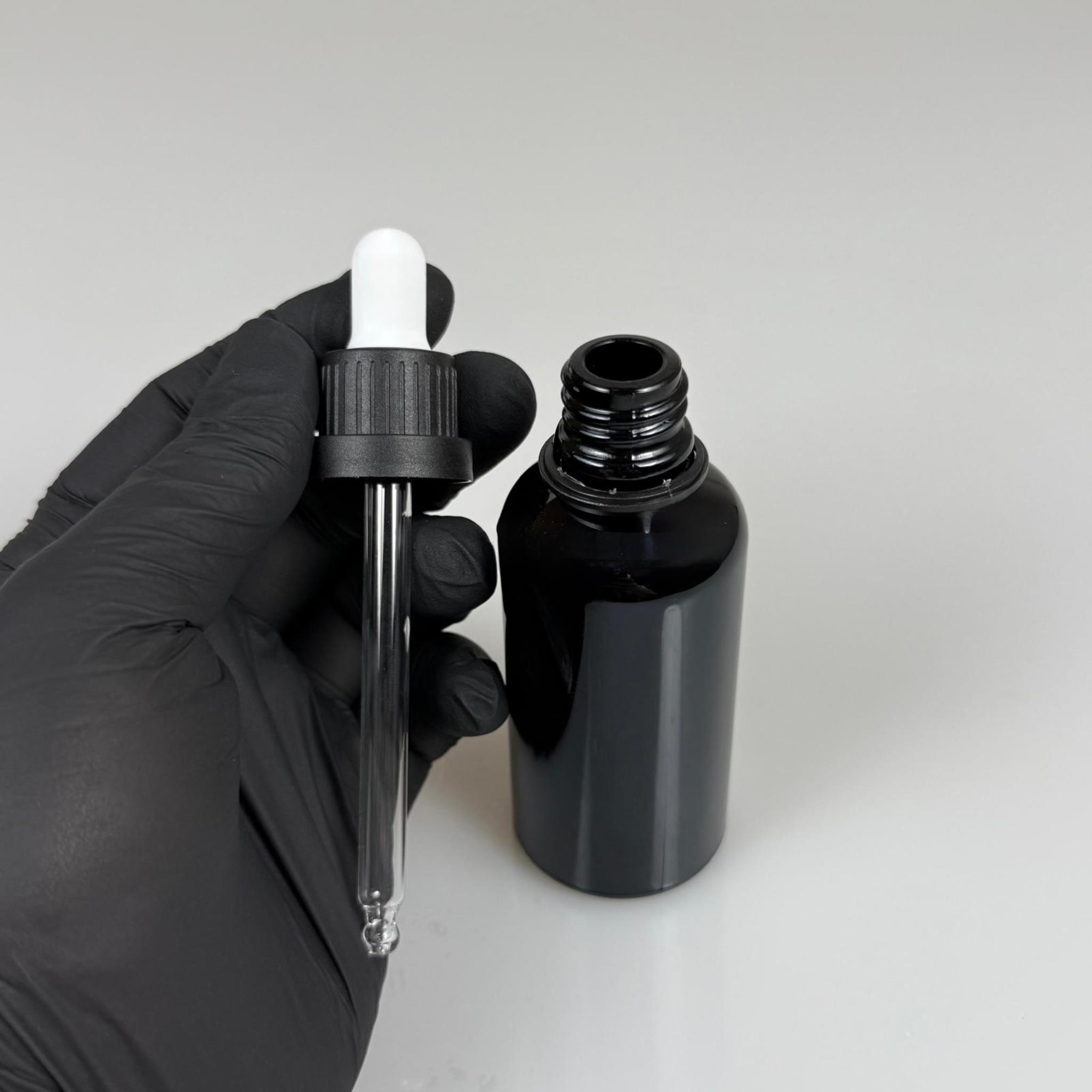 50 CC SİYAH CAM DAMLALIKLI ŞİŞE - BEYAZ EMZİK - SİYAH PLASTİK KİLİTLİ  KAPAK - 50 ML SİYAH CAM DAMLALIKLI ŞİŞE