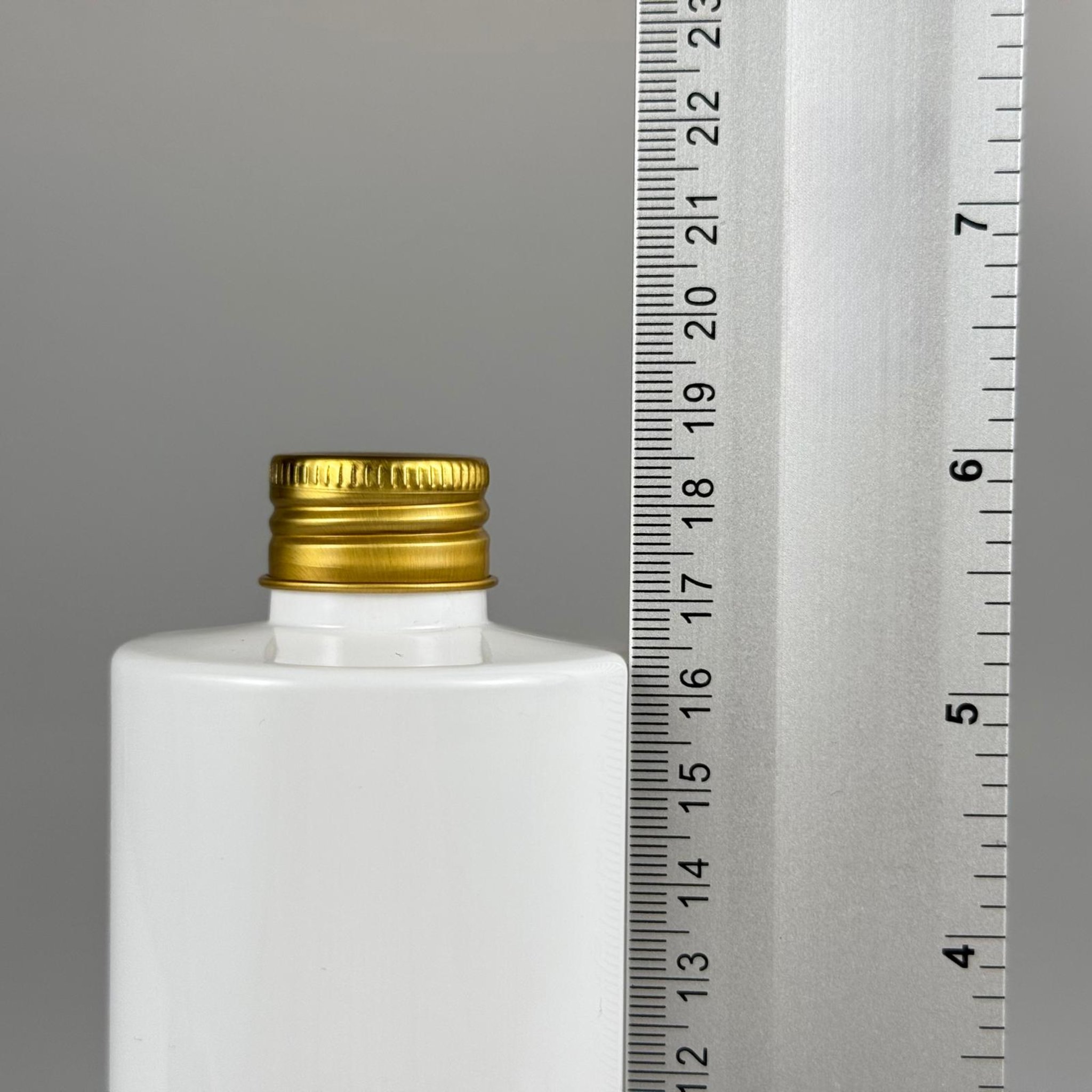 400 CC BEYAZ KÜT BOYUNLU SİLİNDİR PET ŞİŞE (30 GR - 24 AĞIZ ) + KÖPÜK CONTALI GOLD METAL ALÜMİNYUM KAPAKLI TAKIM - 400 ML  KAPAKLI BEYAZ PLASTİK ŞİŞELER