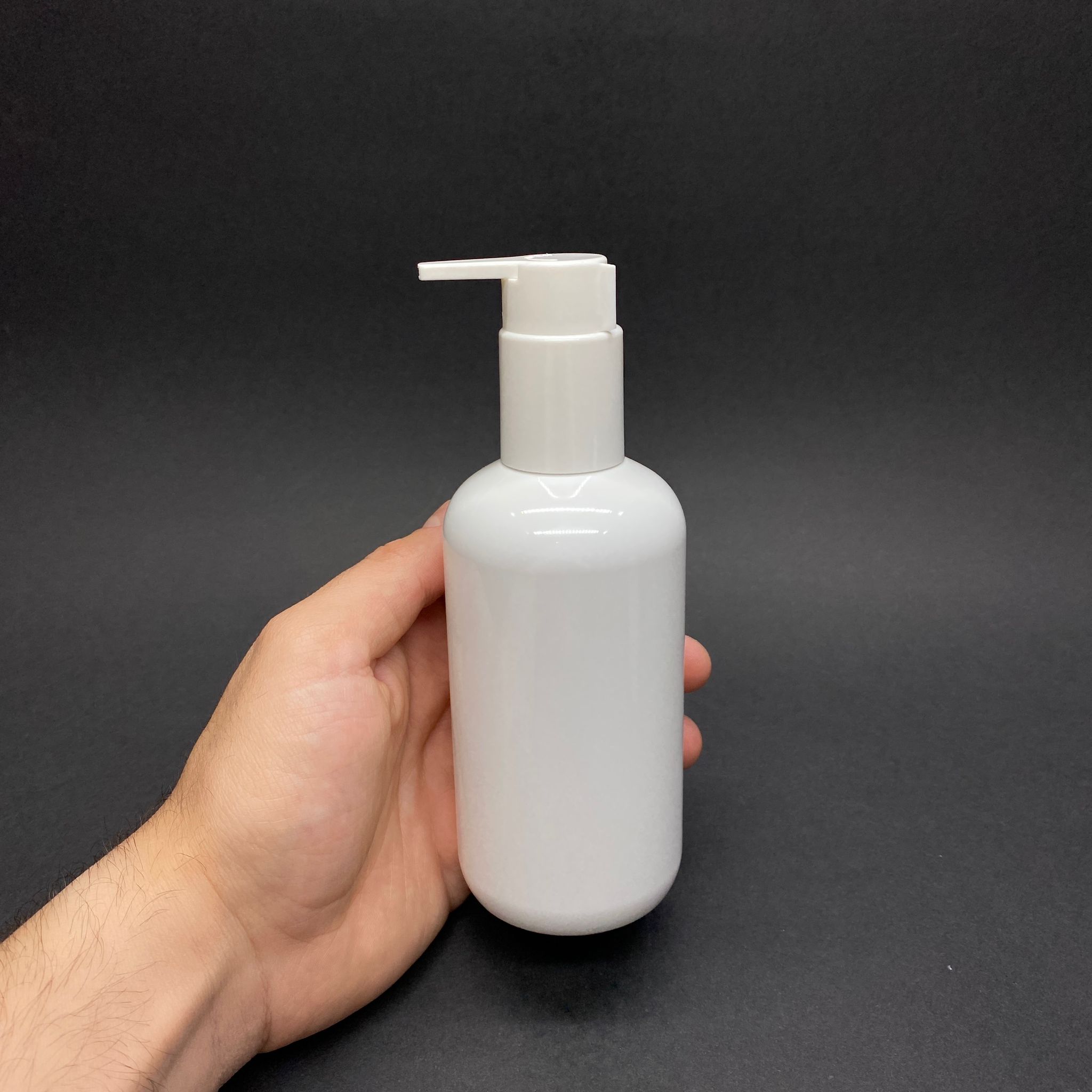 250 CC BEYAZ PLASTİK ŞİŞE ZEYNEP MODEL - BEYAZ XAVİER MODEL SERUM KREM POMPALI (KORUMA KLİPSLİ) - 250 ML TOMBUL PET ŞİŞE